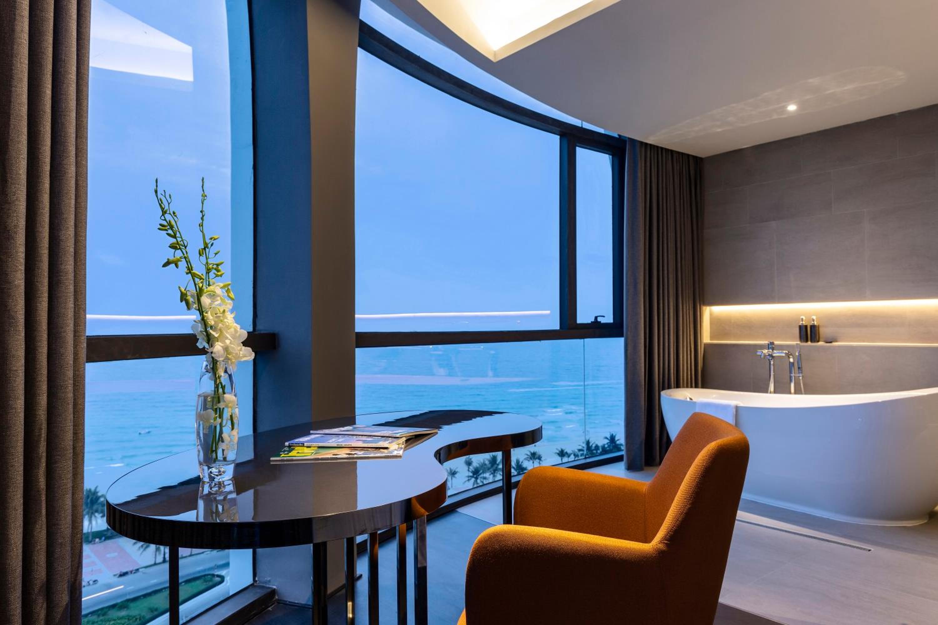 Executive Suite with Ocean Front - Photo 3