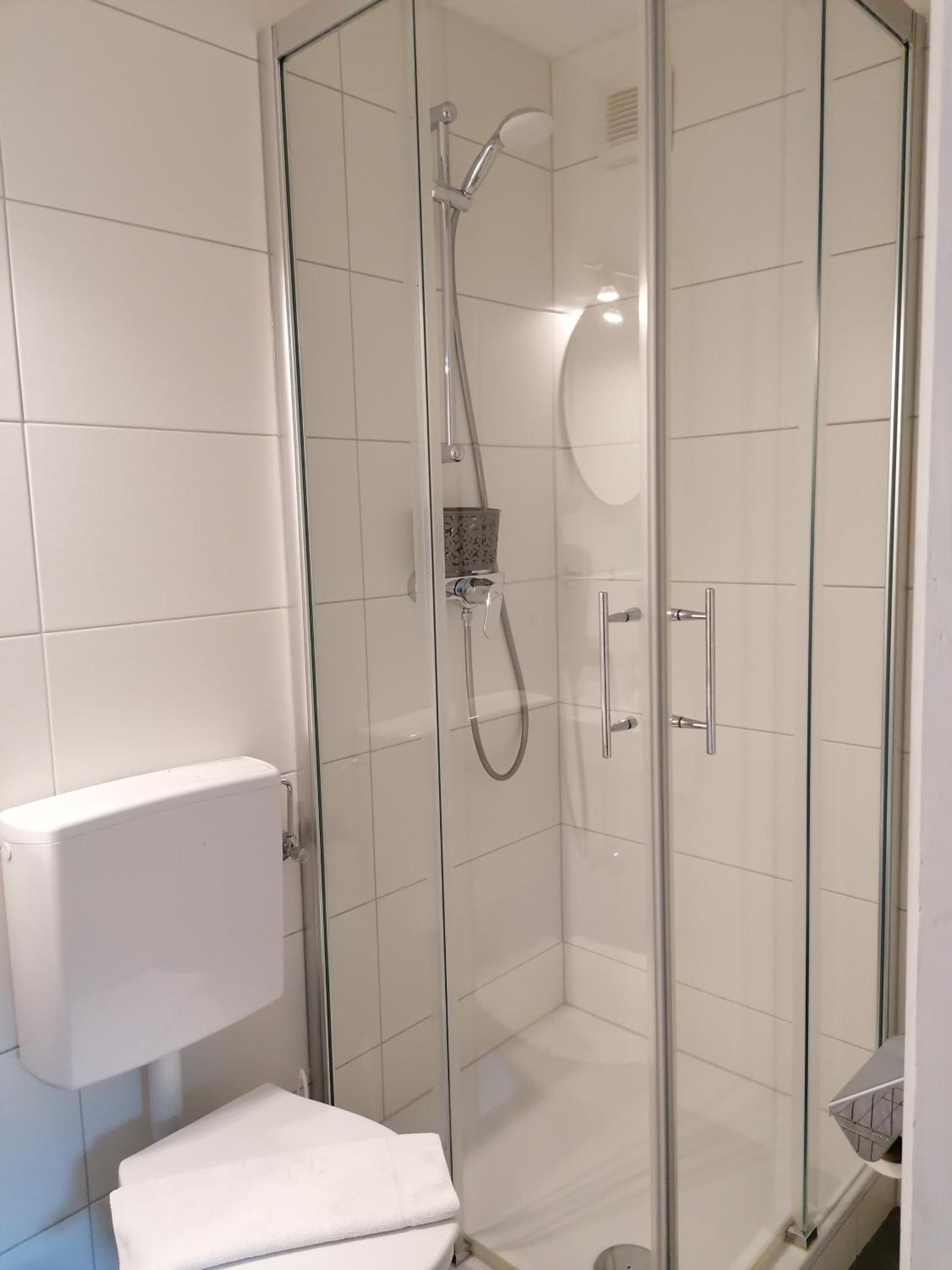 Double Room with Balcony - Photo 7