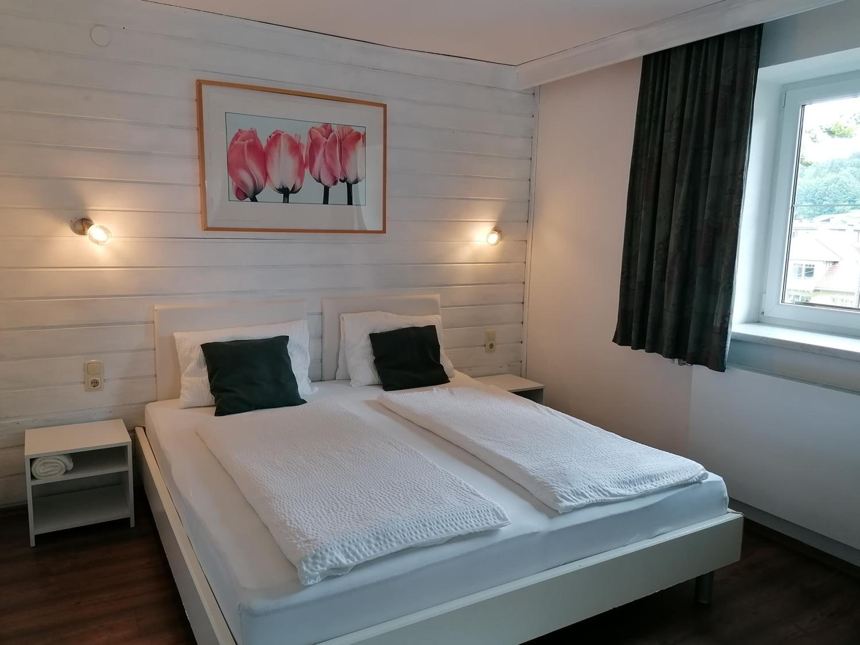 Double Room with Balcony - Photo 1