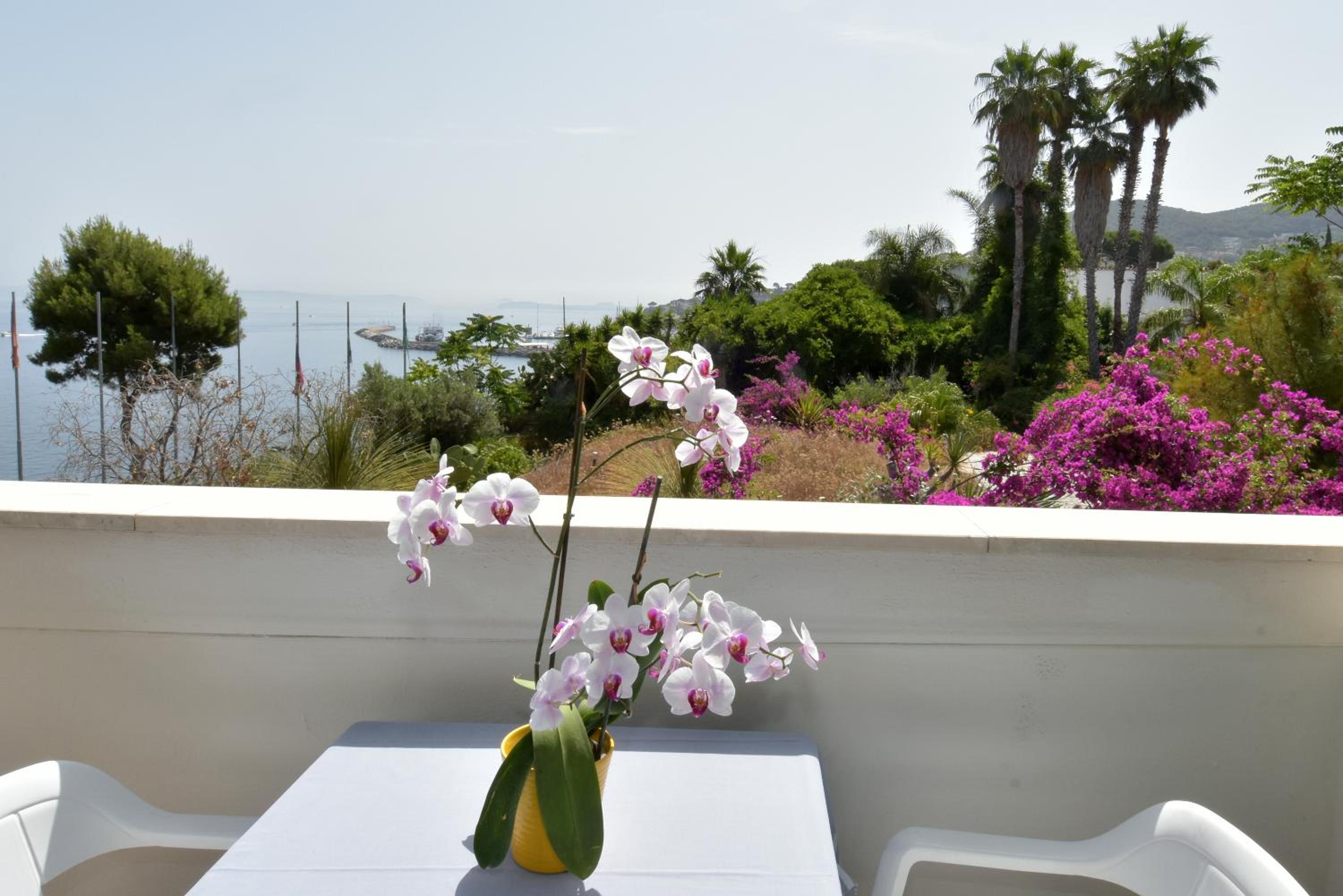 Triple Room with Sea View photo 2