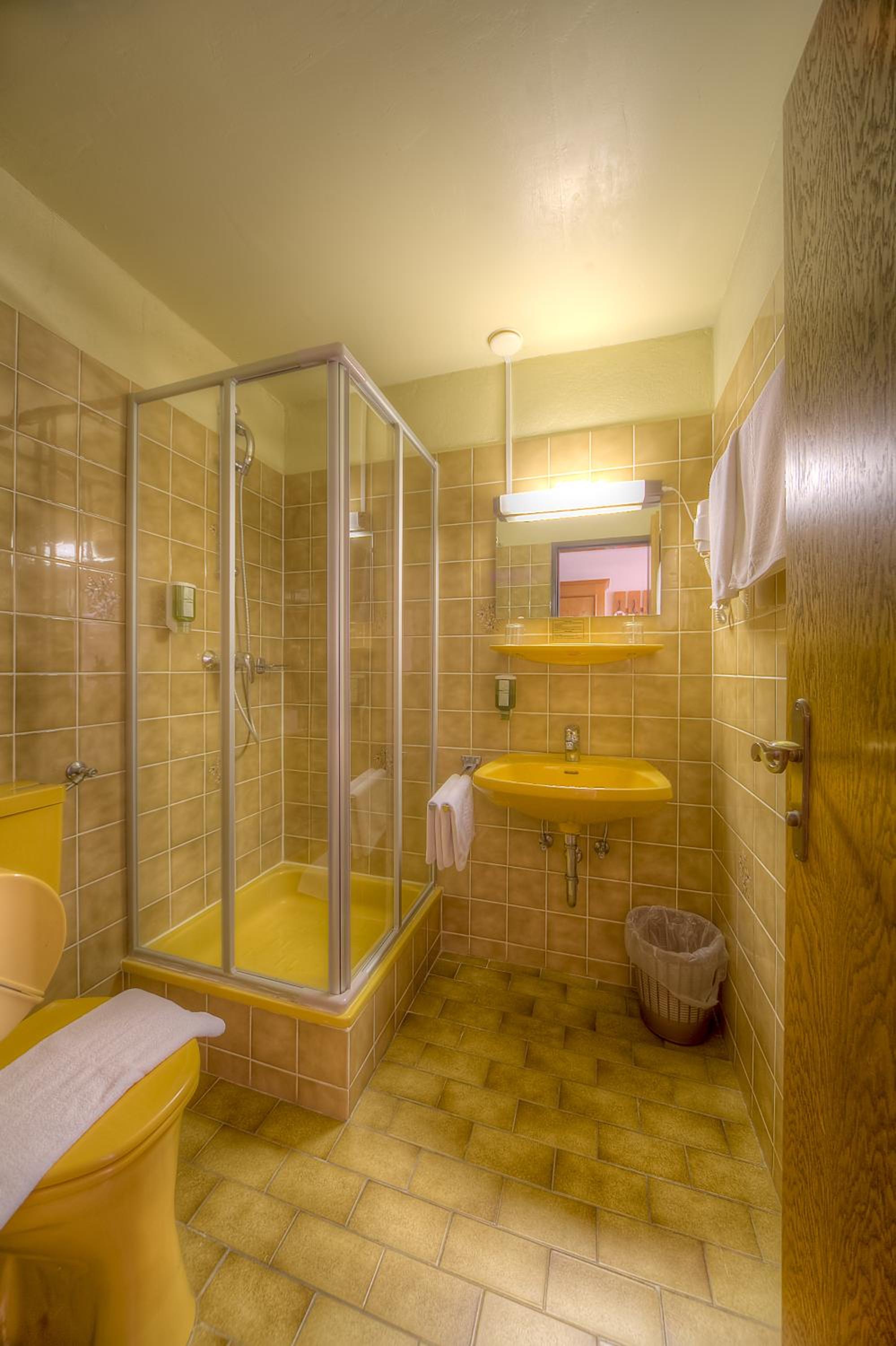 Standard Double Room - Photo 2