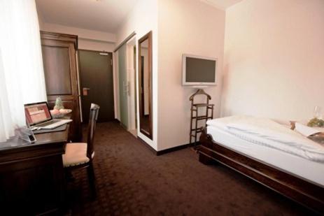 Single Room photo 3