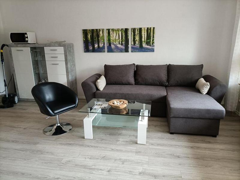 Apartment with Balcony photo 3