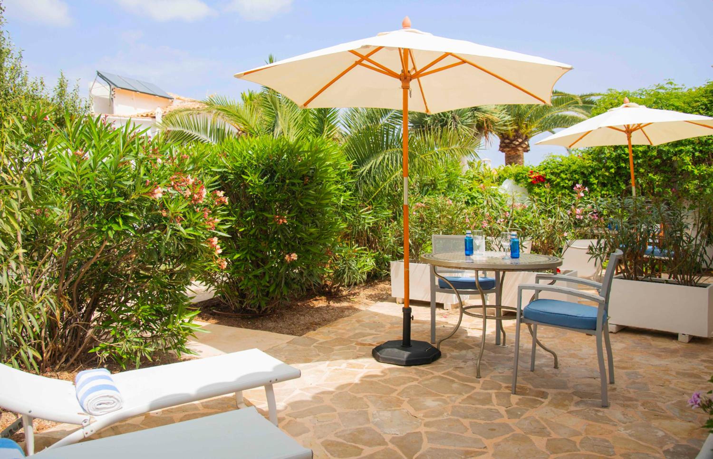 Deluxe Double or Twin Room with Garden View - Photo 7