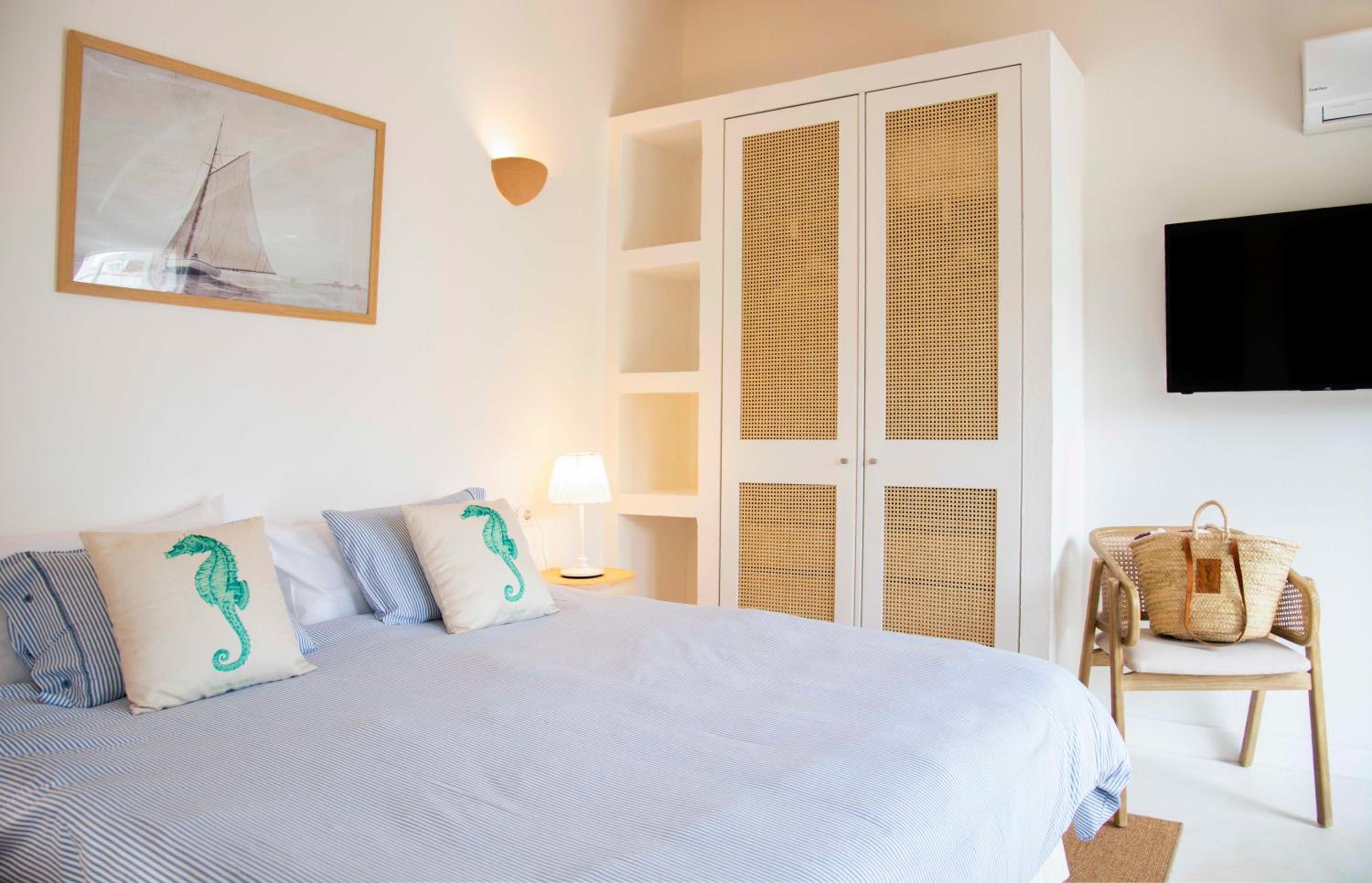 Deluxe Double or Twin Room with Garden View - Photo 1