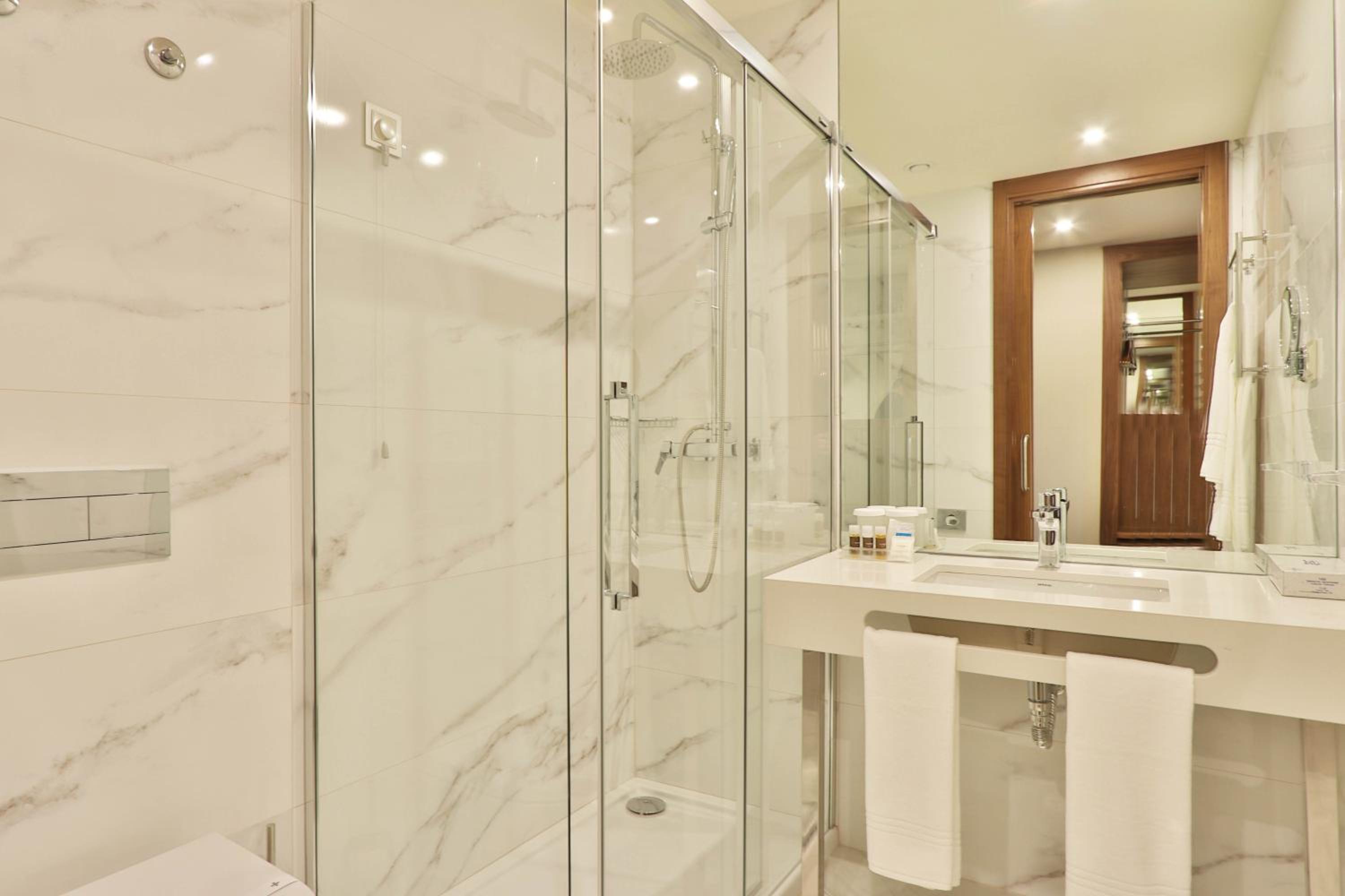Superior Double Room - Photo 10