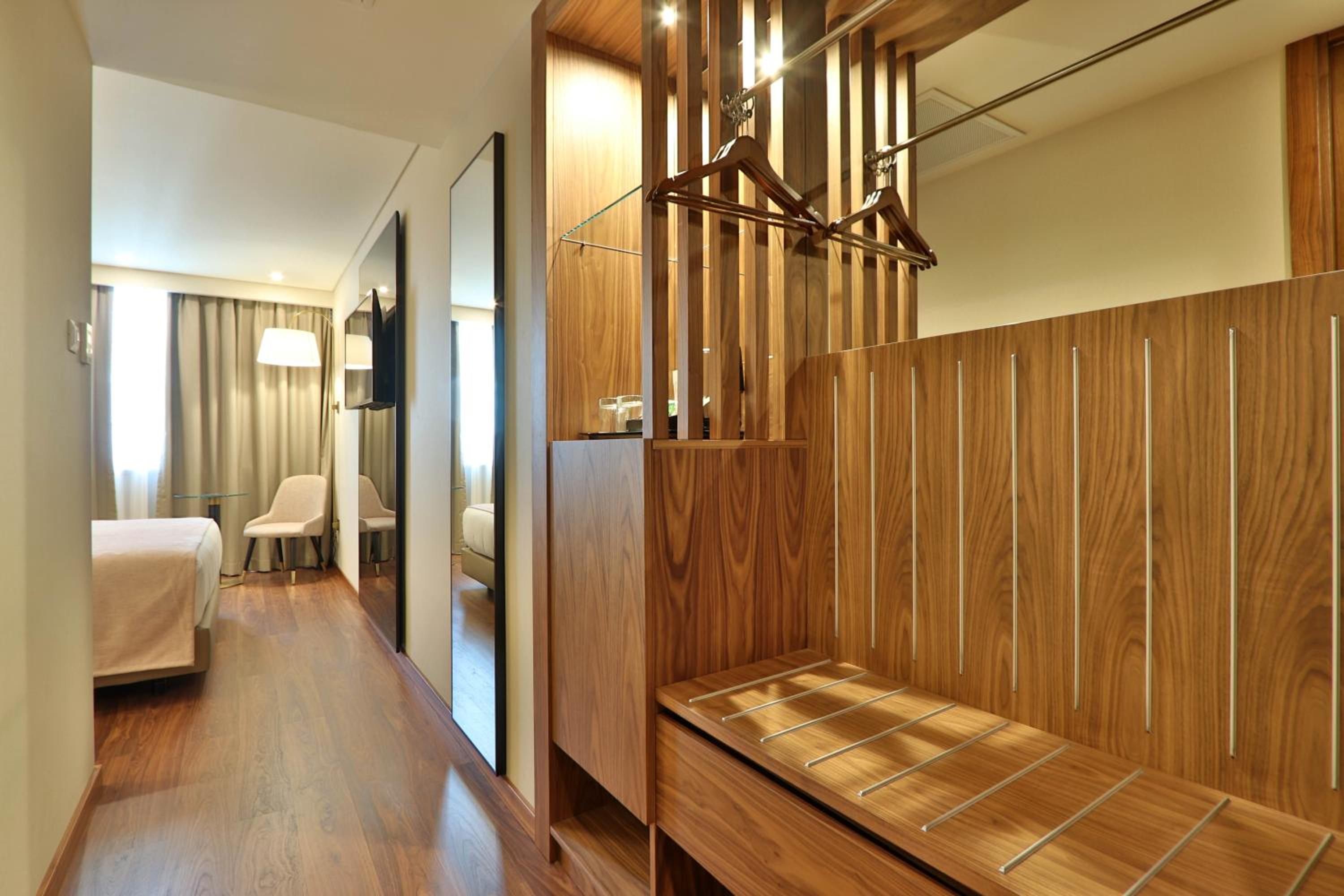 Superior Double Room - Photo 4