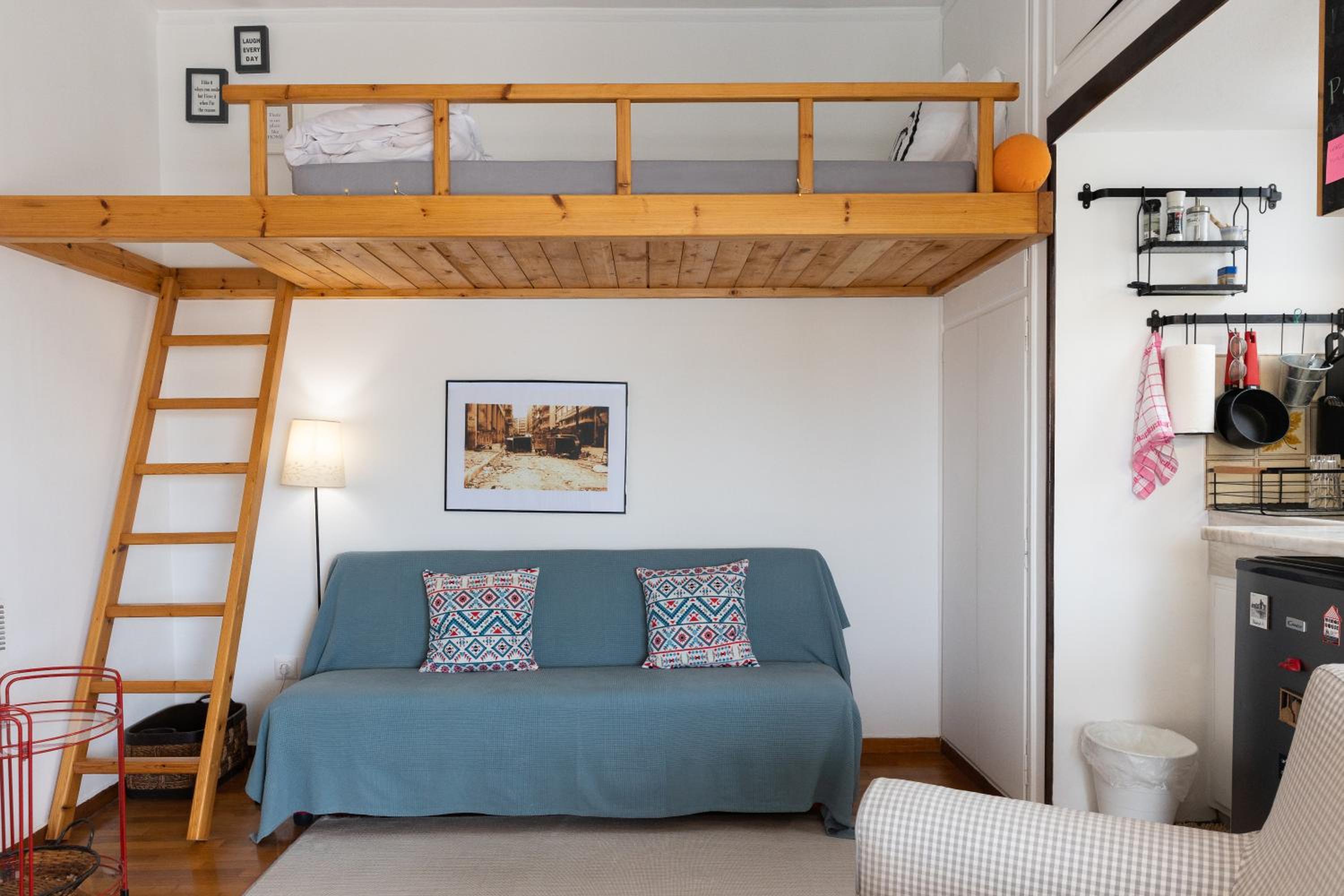 One-Bedroom Apartment