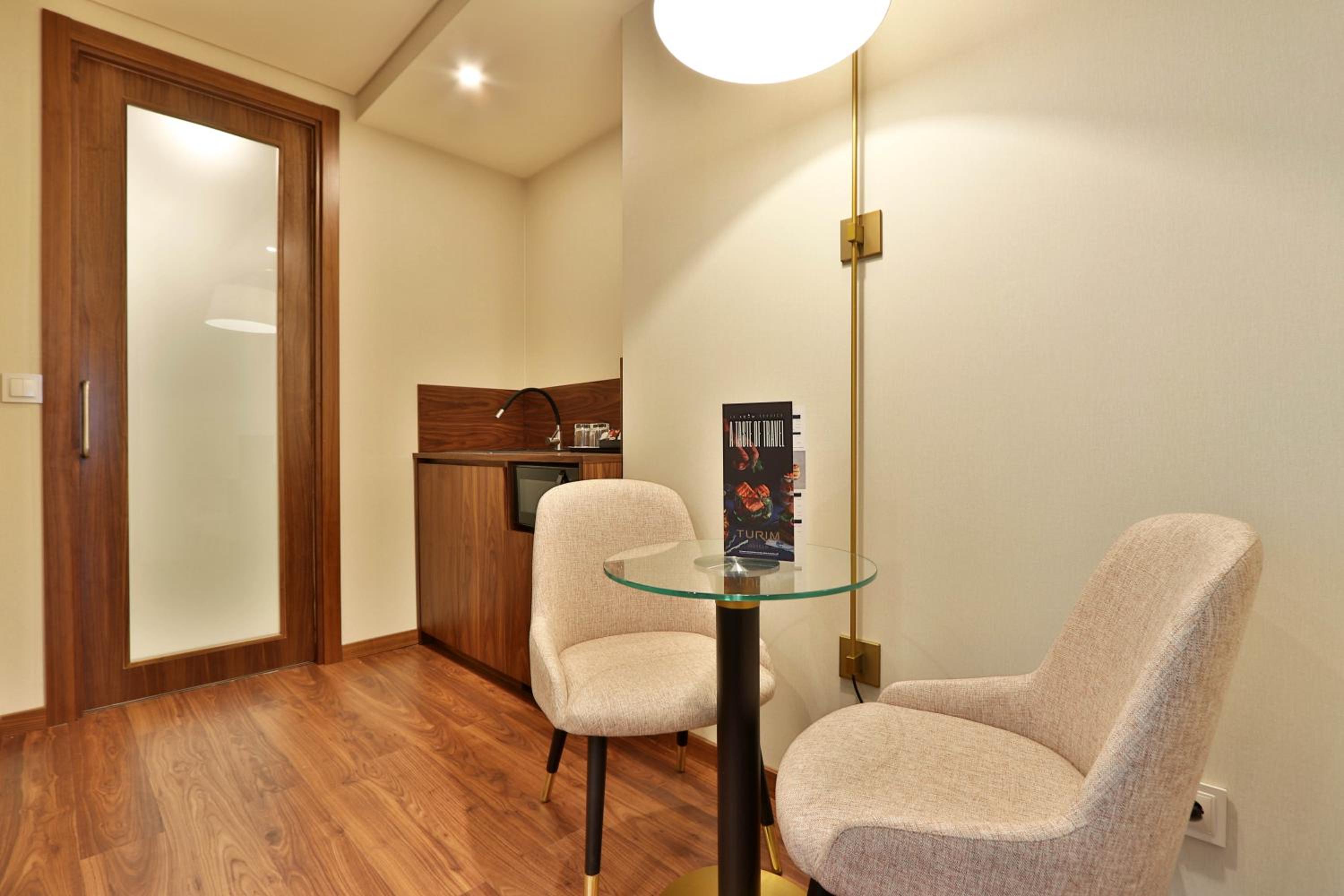 Executive Double Room - Photo 7