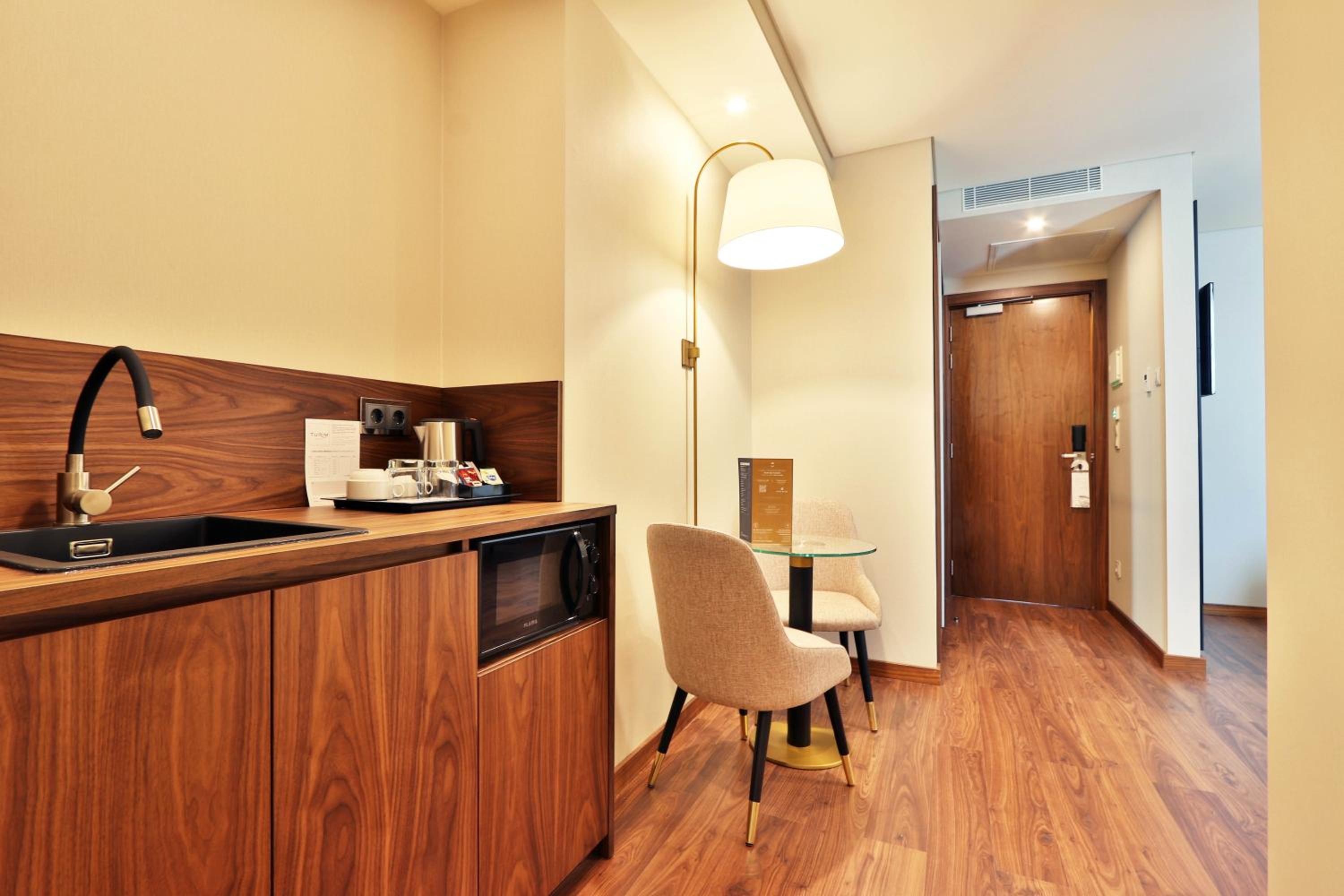 Executive Double Room - Photo 3
