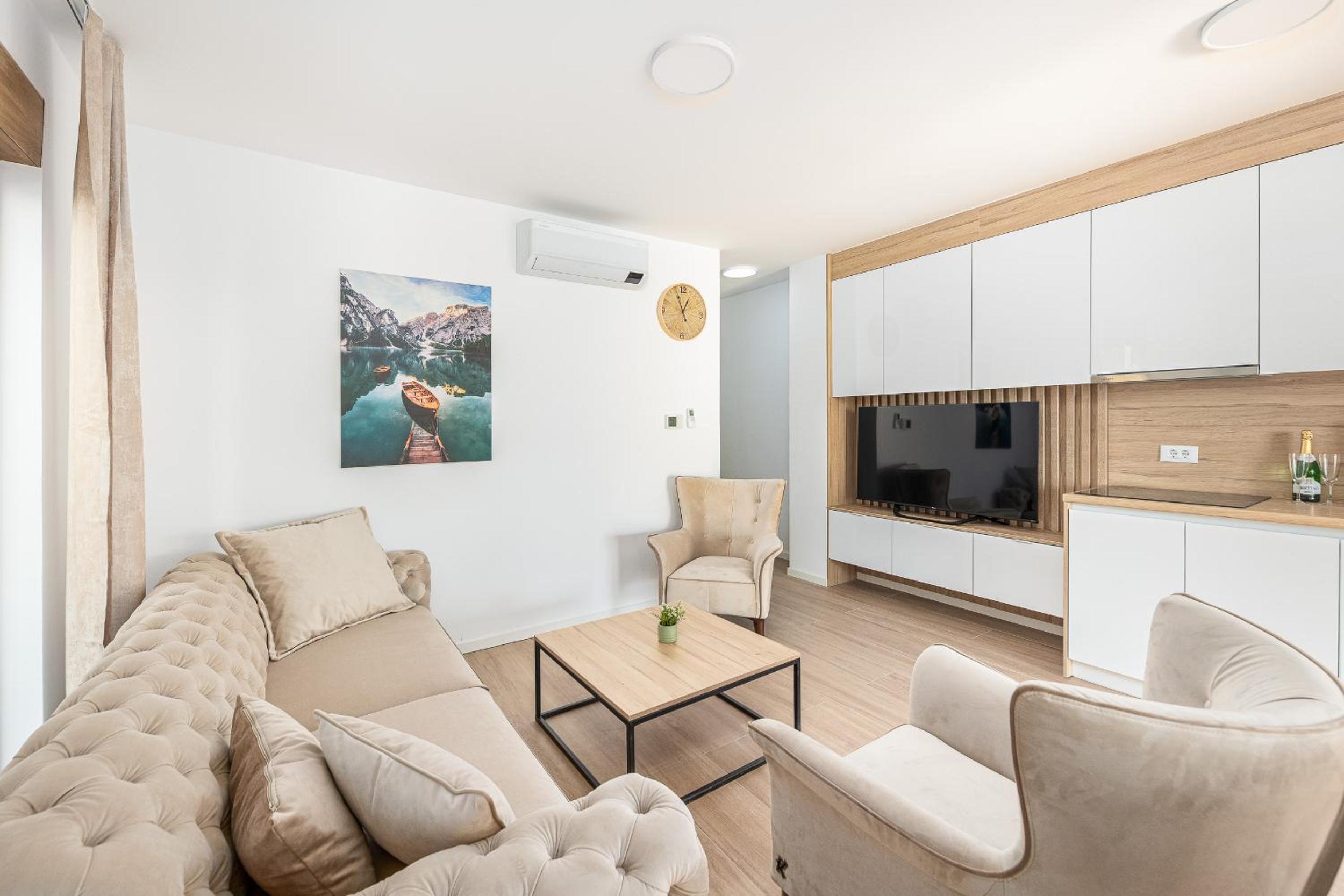 Three-Bedroom Apartment photo 1