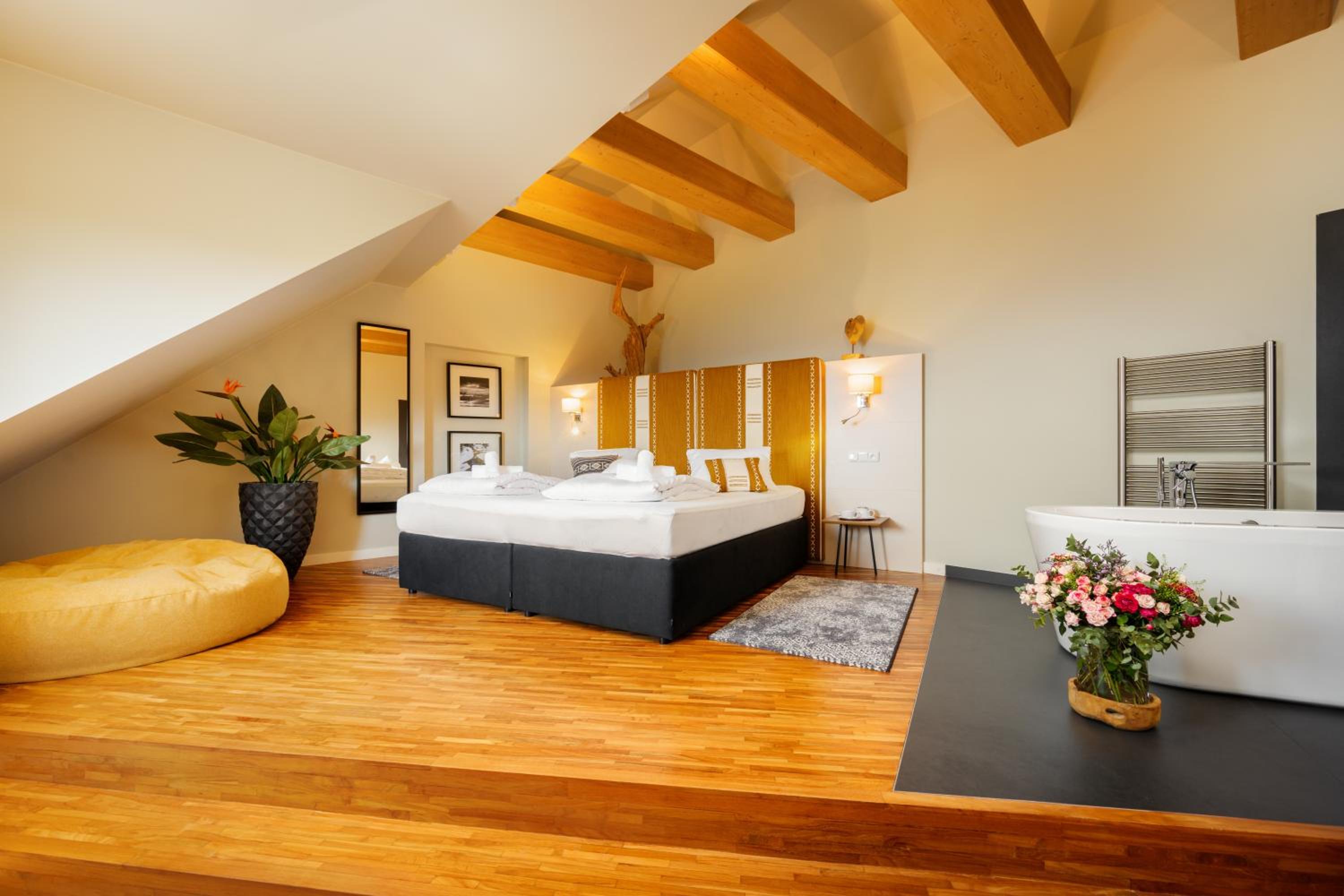 Suite with Panoramic View photo 1