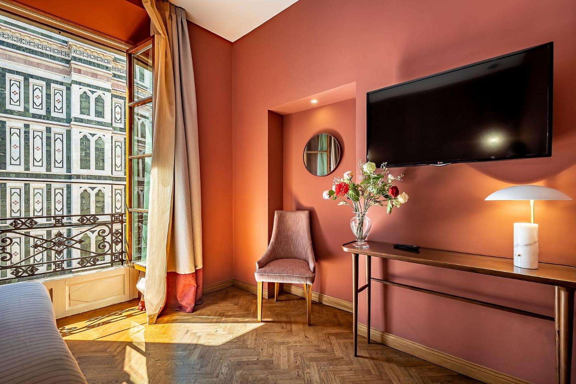 Superior Double or Twin Room with View photo 2