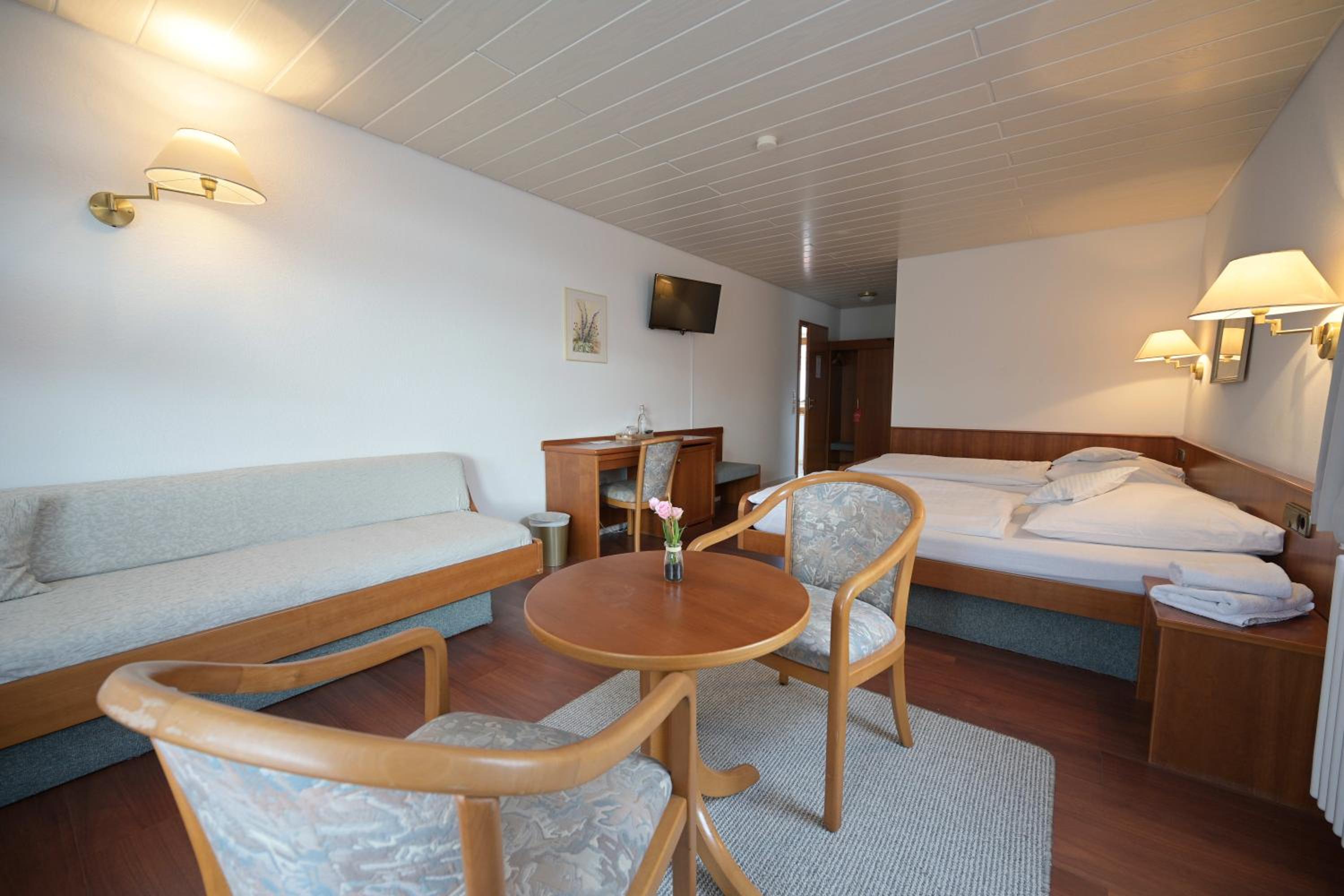 Double Room - Disability Access - Photo 3