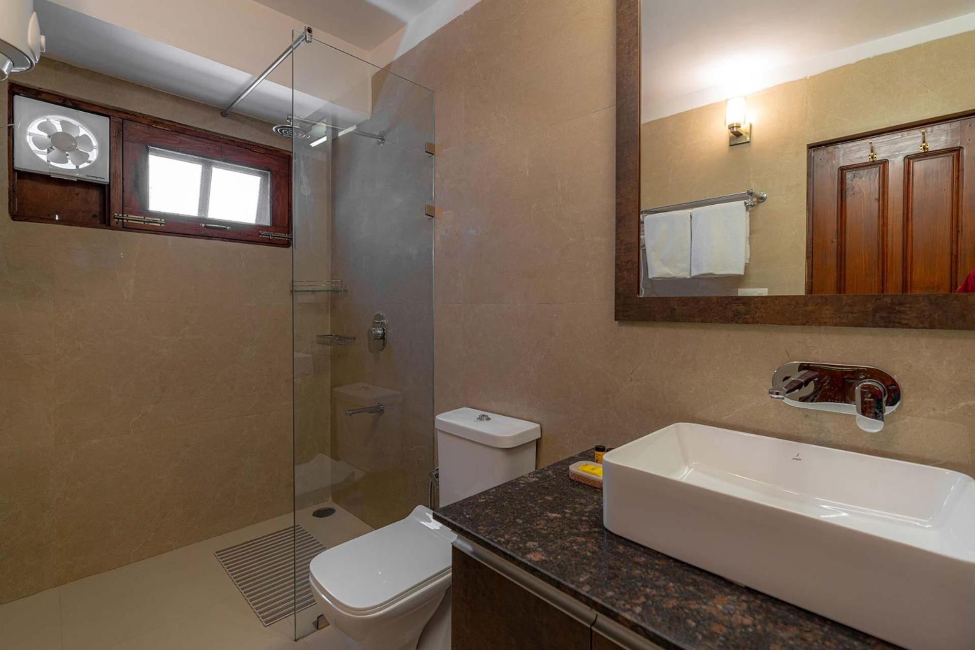 Villa photo 2