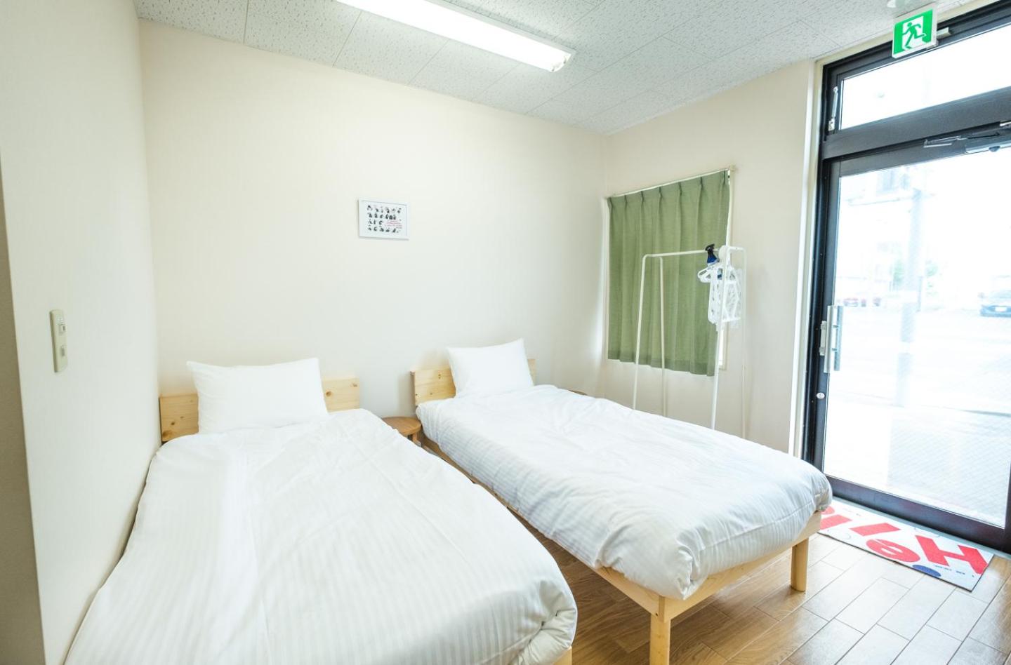 Standard Twin Room with Mountain View - Photo 27