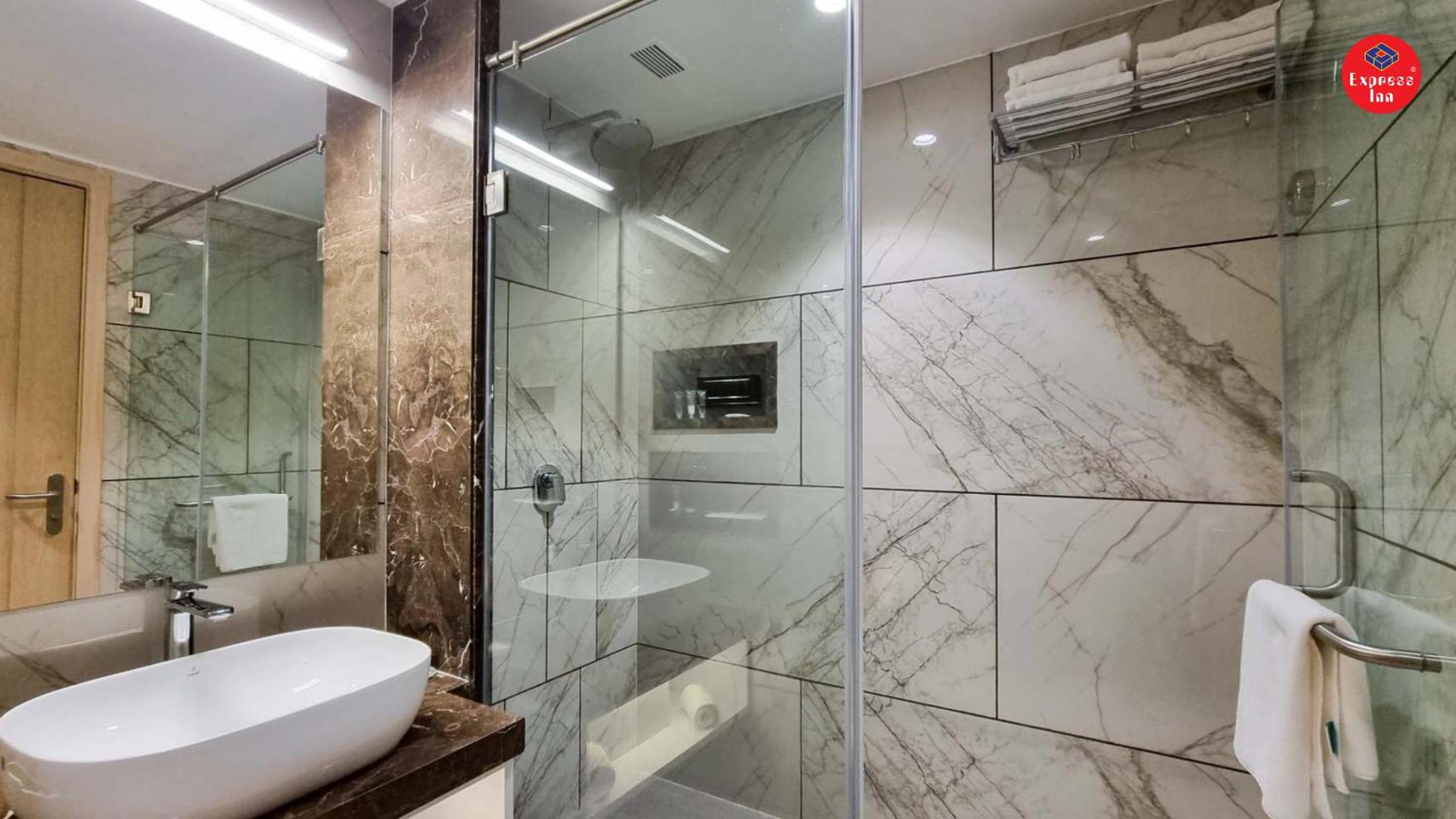 Executive Double or Twin Room  - Photo 2