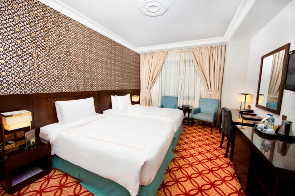 Executive Queen Room With Two Queen Beds photo 1