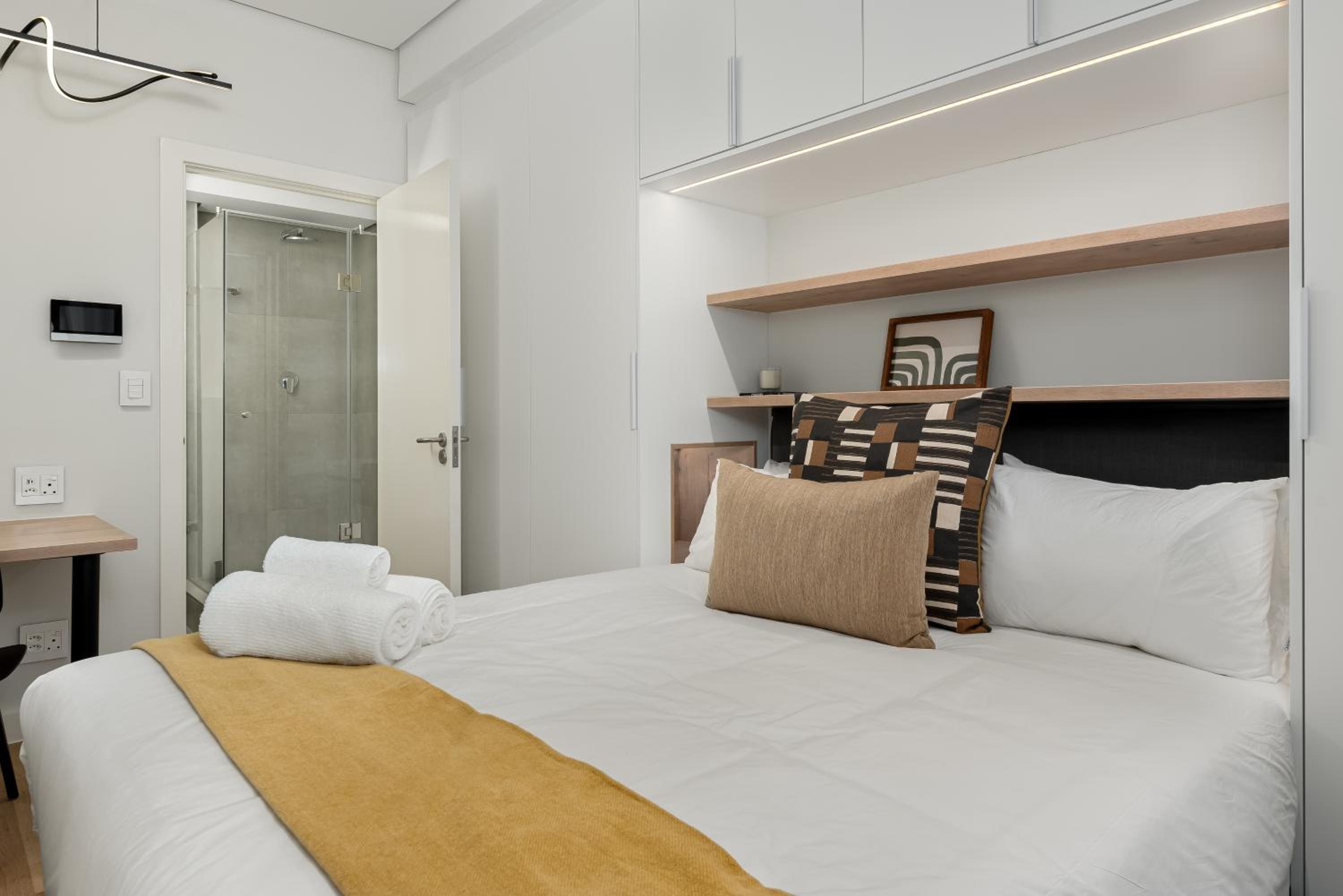 One-Bedroom Apartment - Photo 1