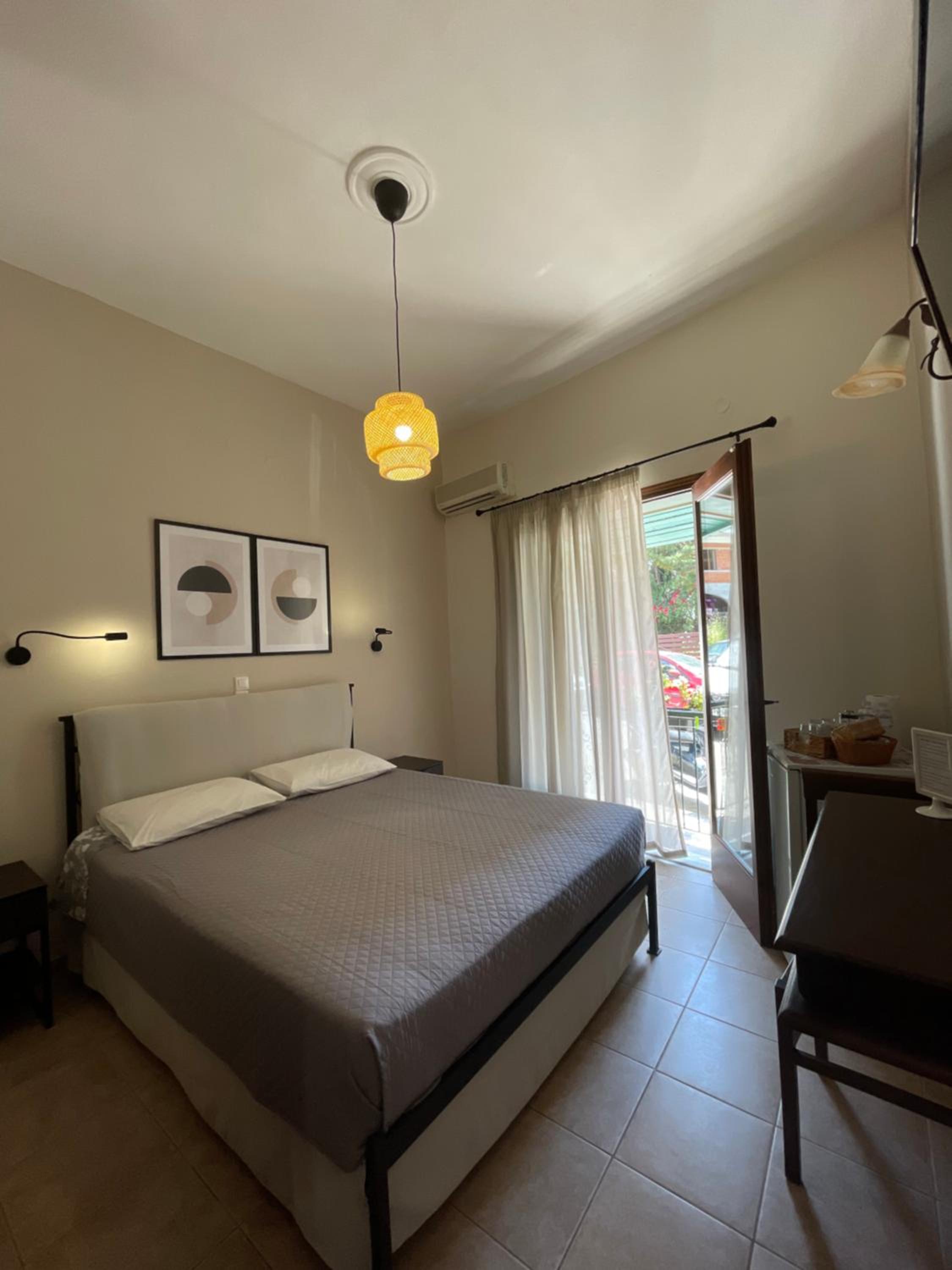 Budget Double Room photo 1