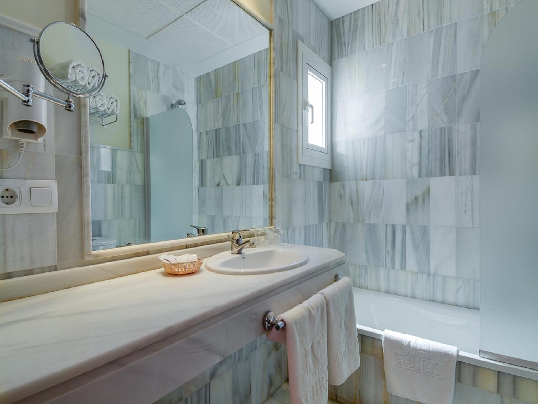 Superior Double Room - Photo 14