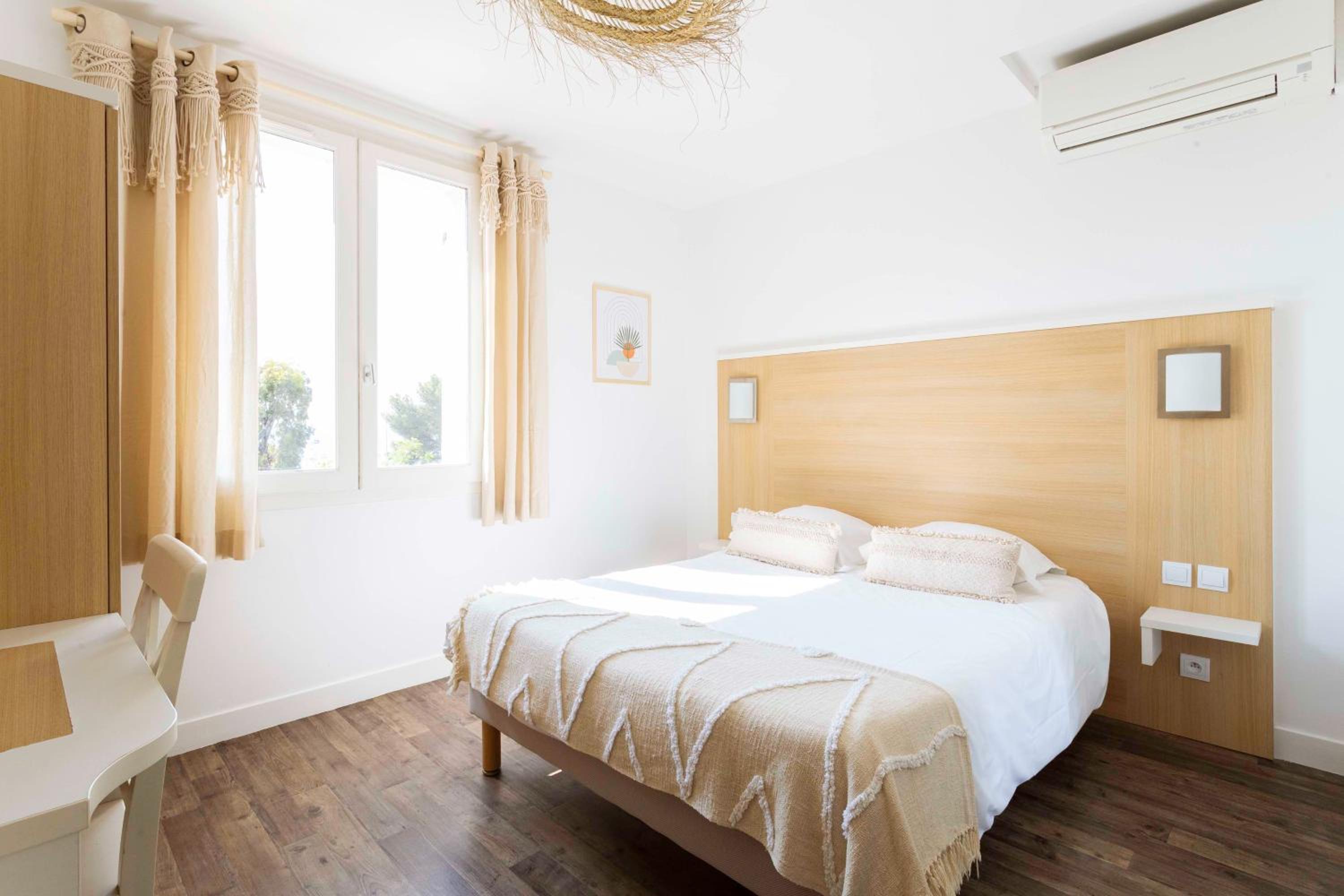 Double or Twin Room - Photo 1