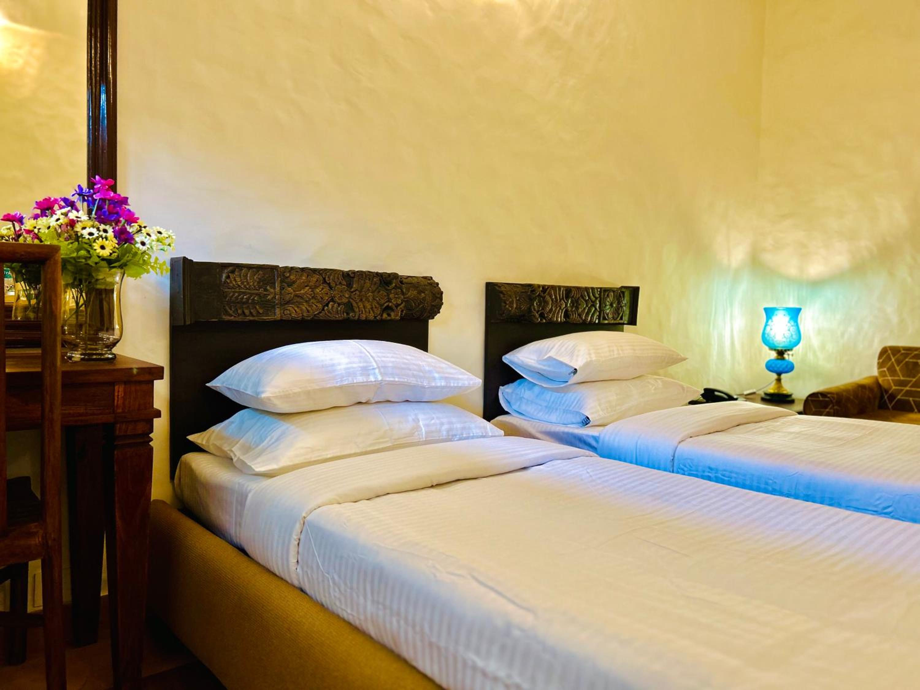 Twin Room - Photo 3