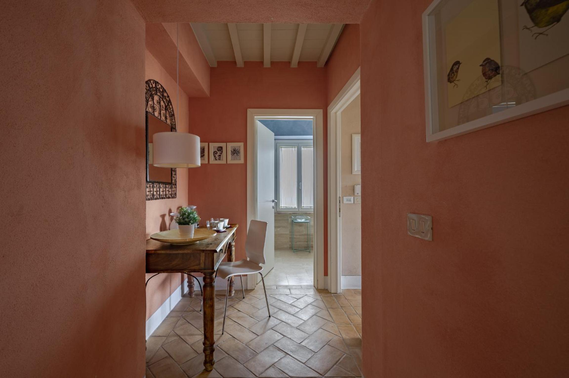 Standard Double Room - Photo 10