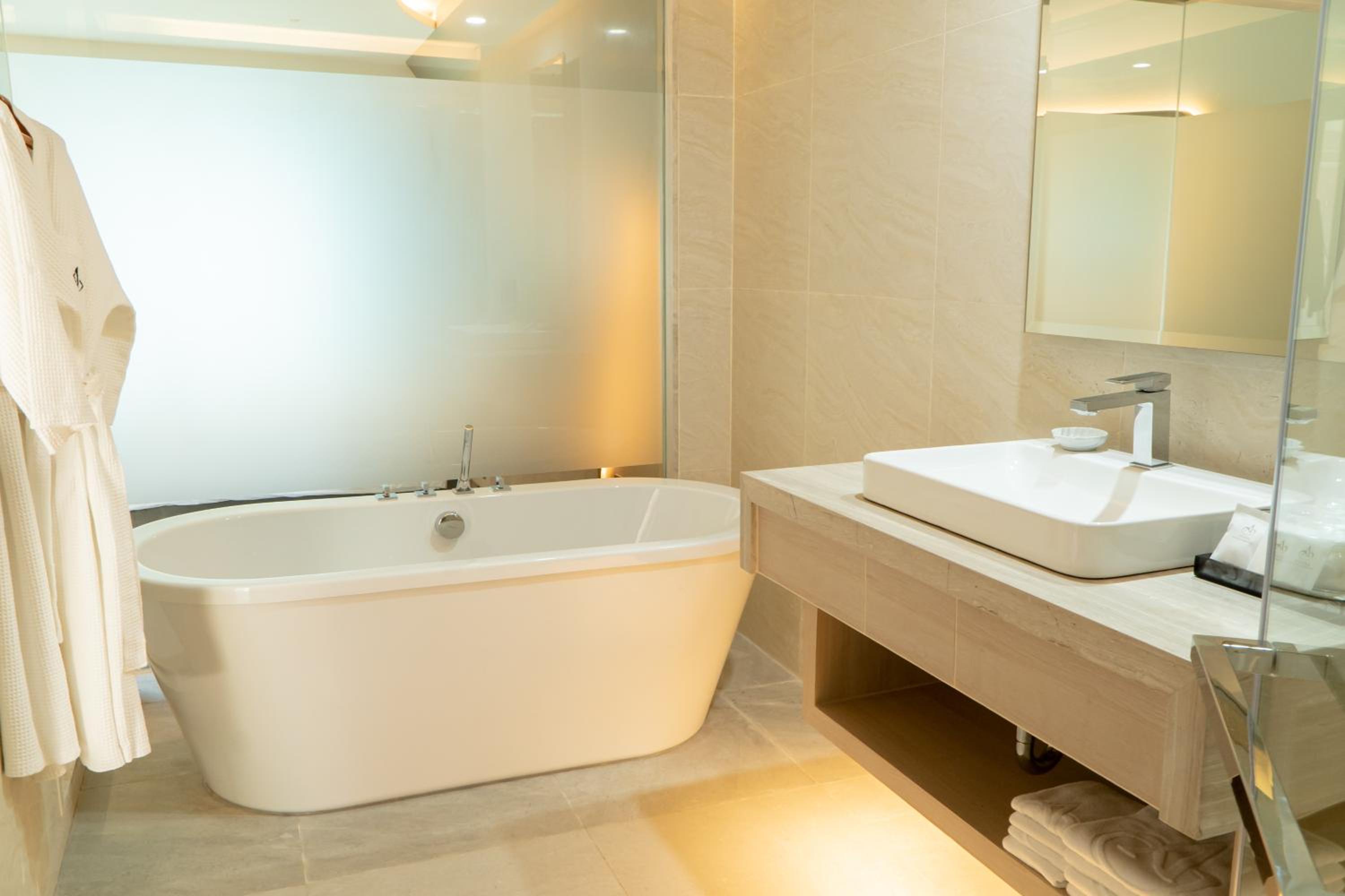 Amora Grand Pool View - Photo 5