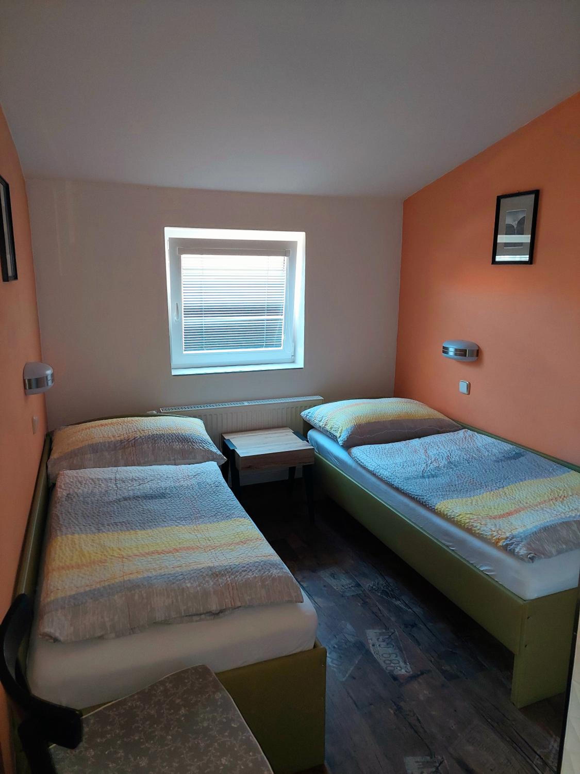 Family Room with Private Bathroom - Photo 6