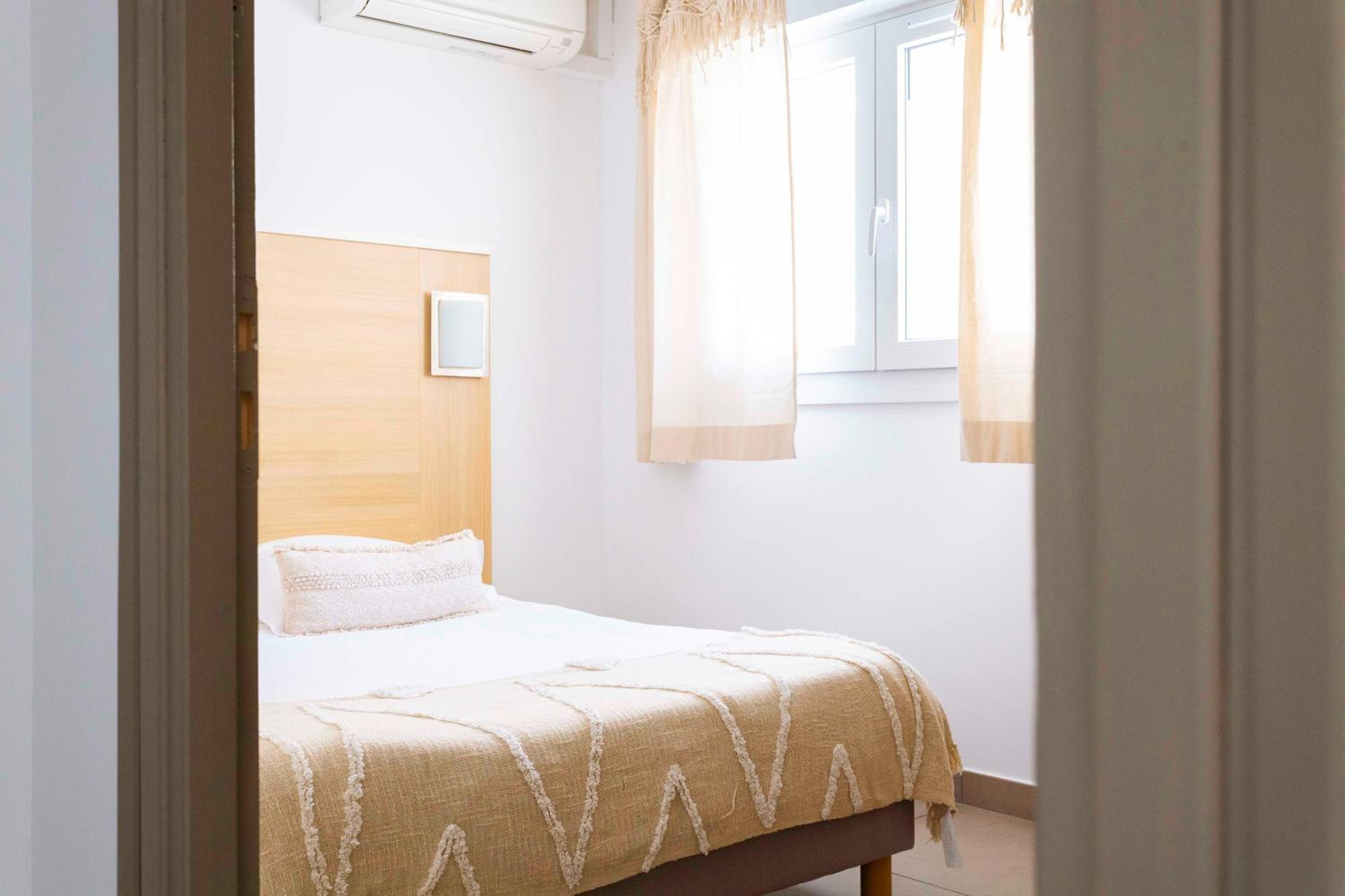 Quadruple Room with Terrace - Photo 1