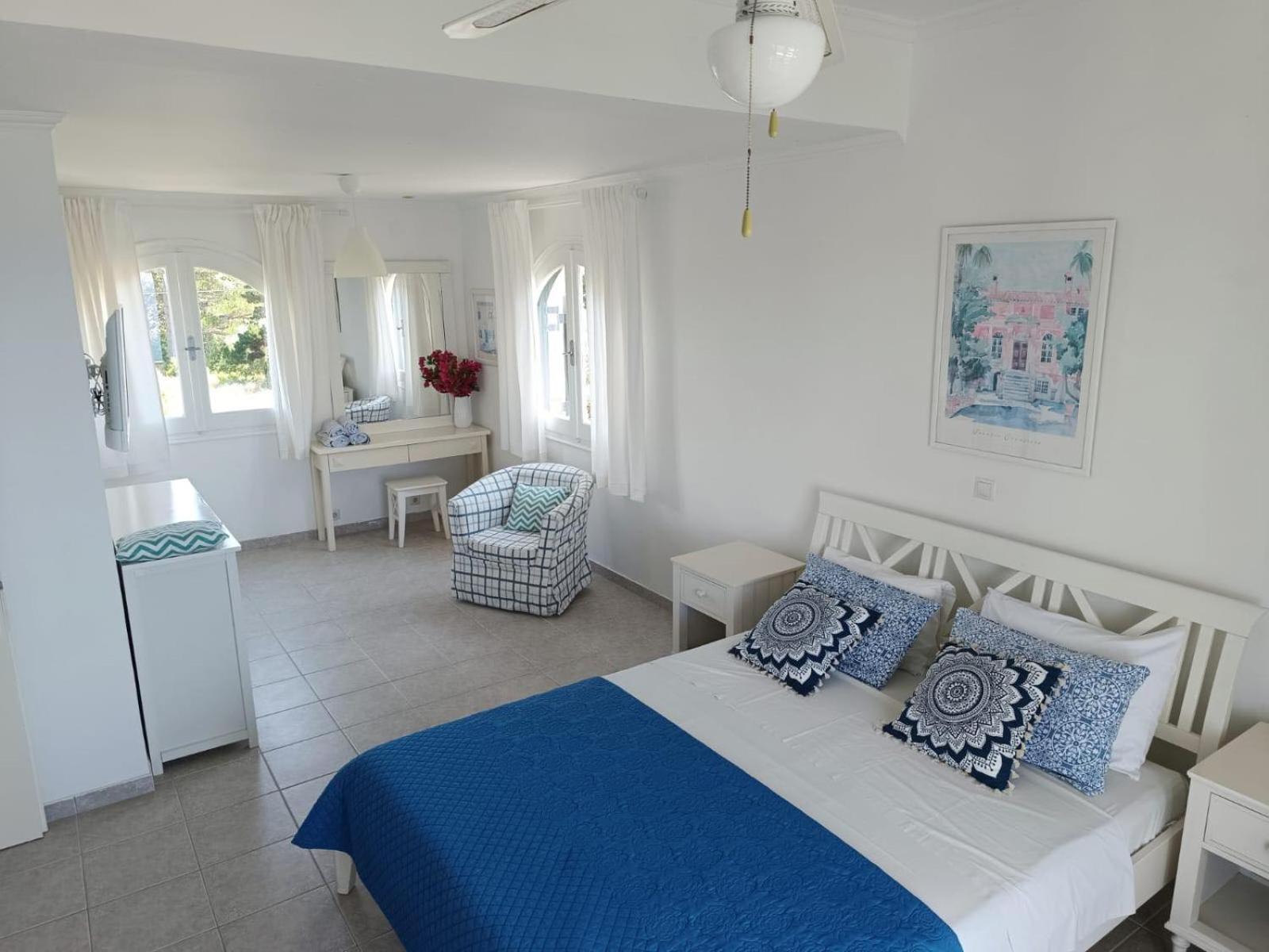 Villa photo 1