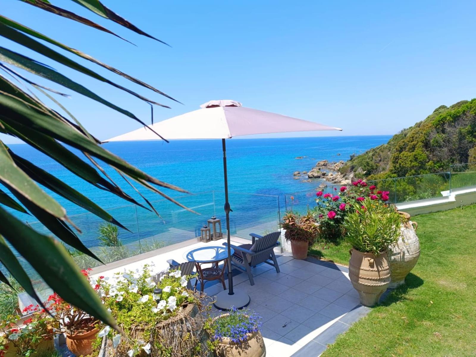 Villa photo 2