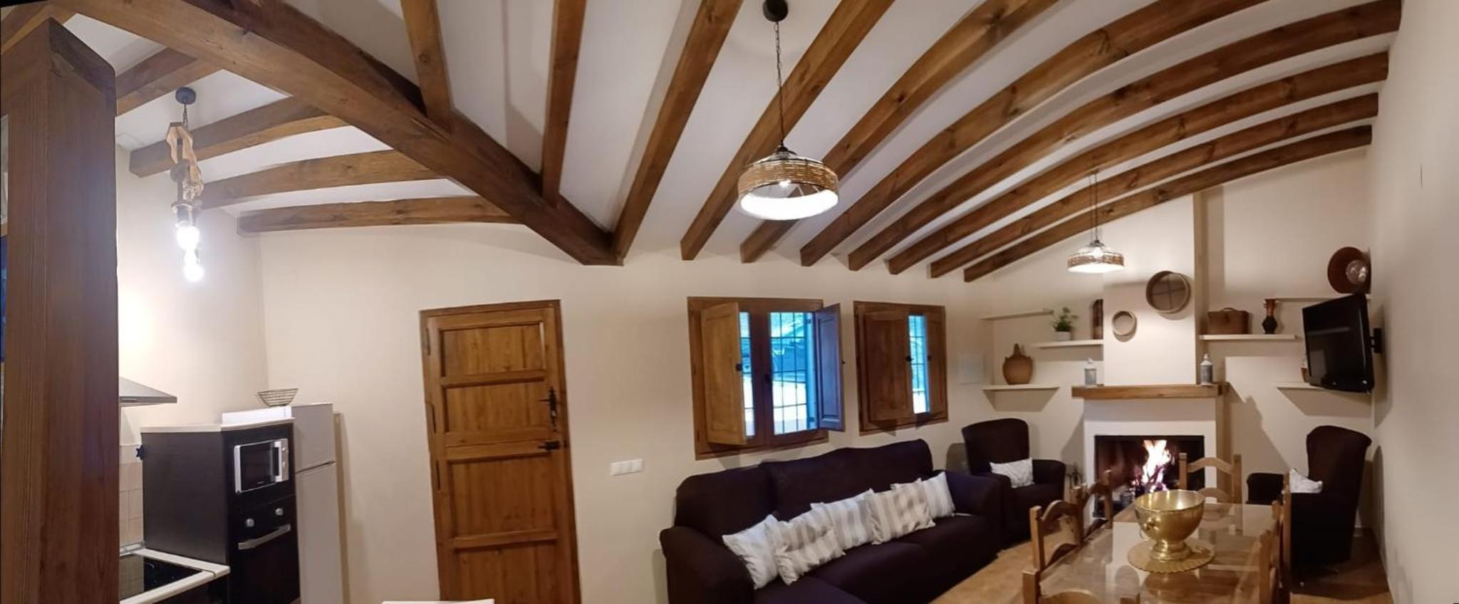 Four-Bedroom House photo 2