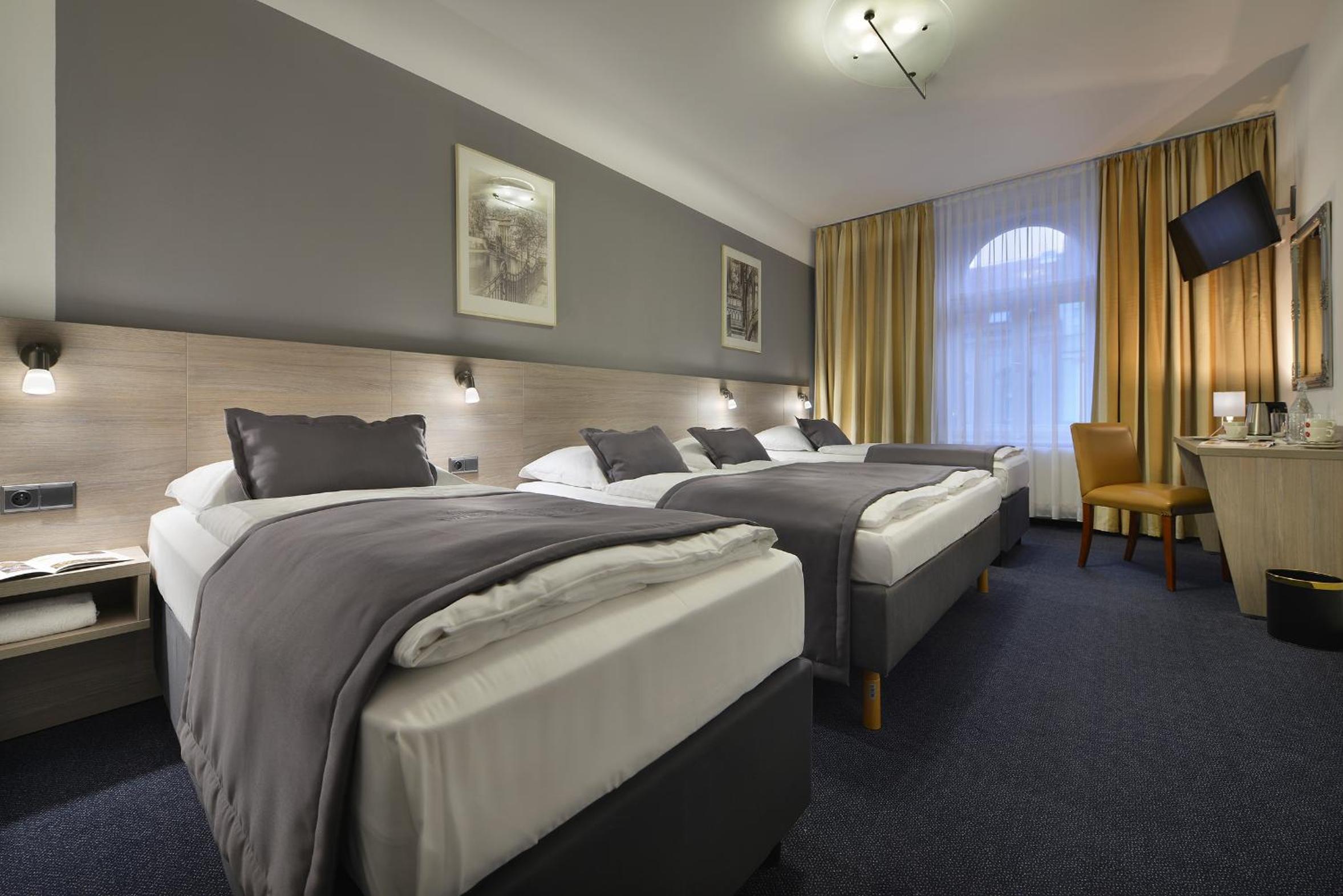Quadruple Room photo 3