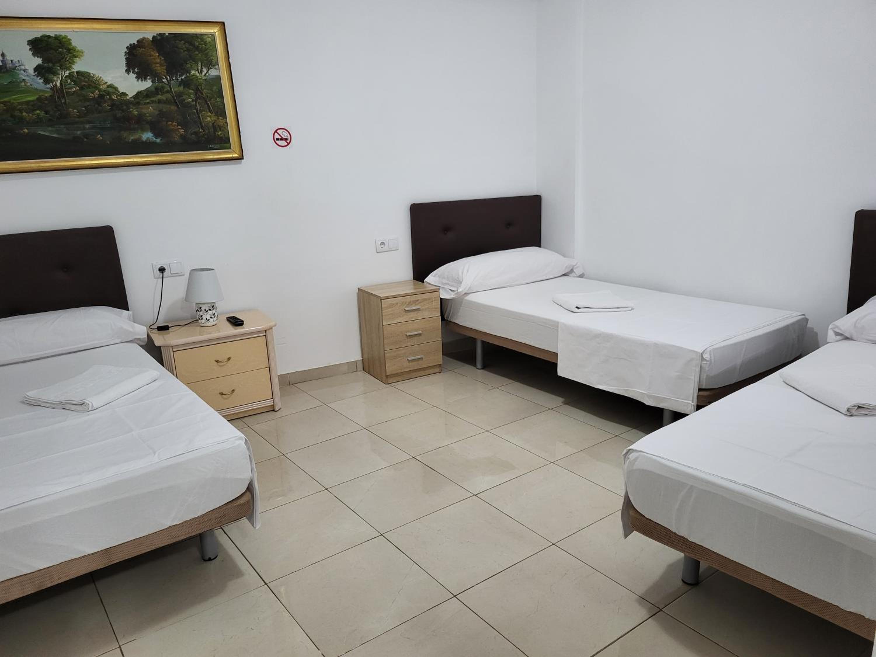 Habitación Triple Confort con Ducha
