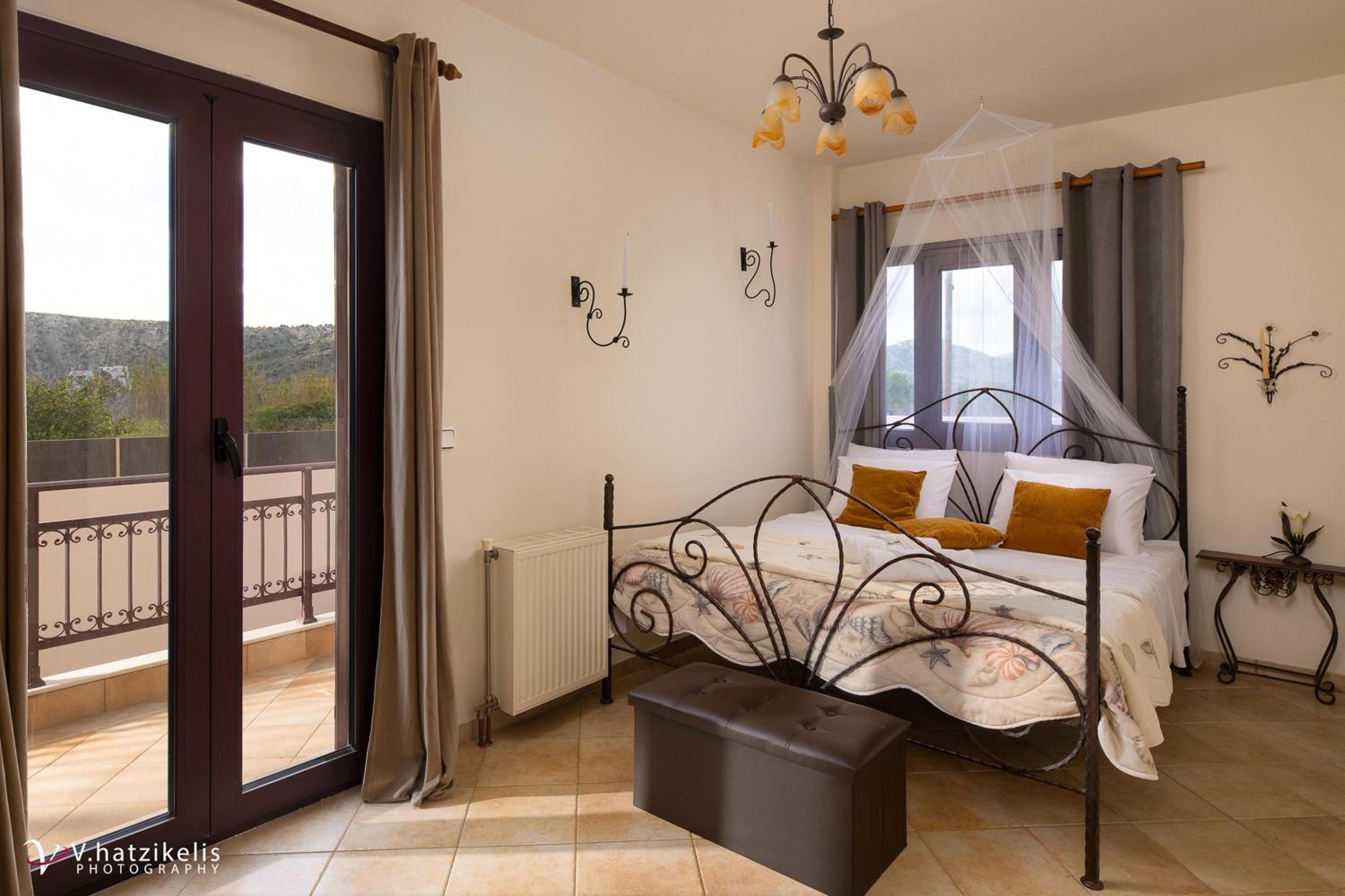 Three-Bedroom Villa photo 1