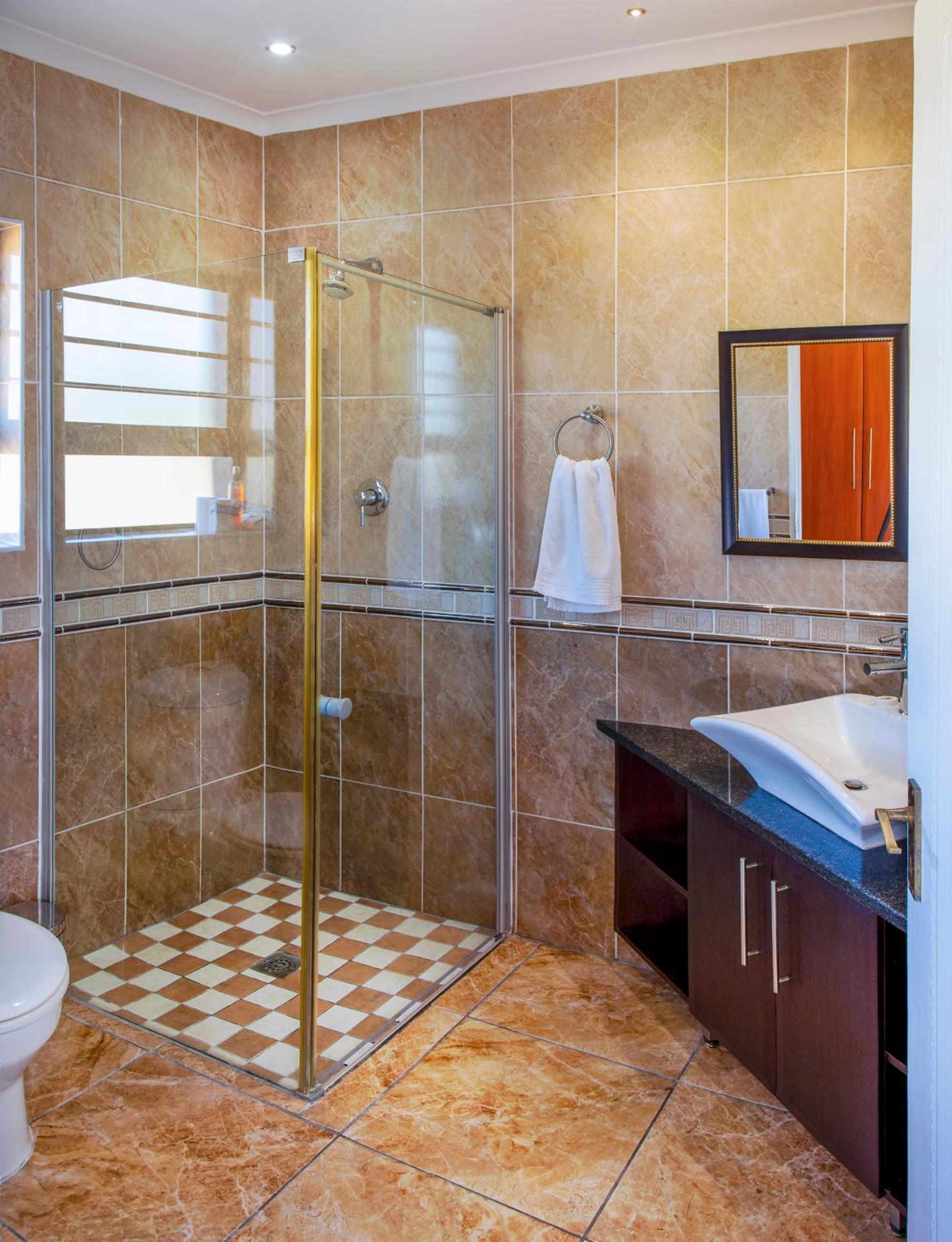 Three-Bedroom Villa with Private Pool photo 3