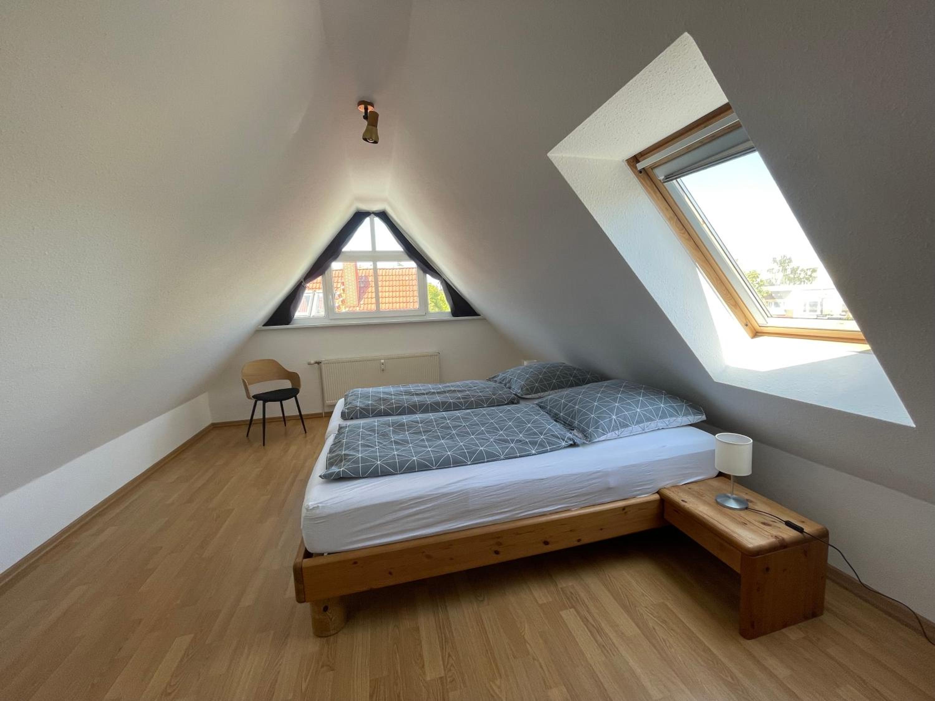 Apartment with Balcony photo 3