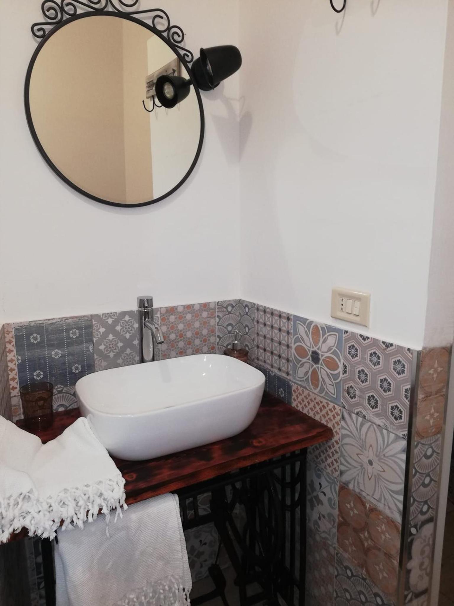 Budget Double Room photo 2