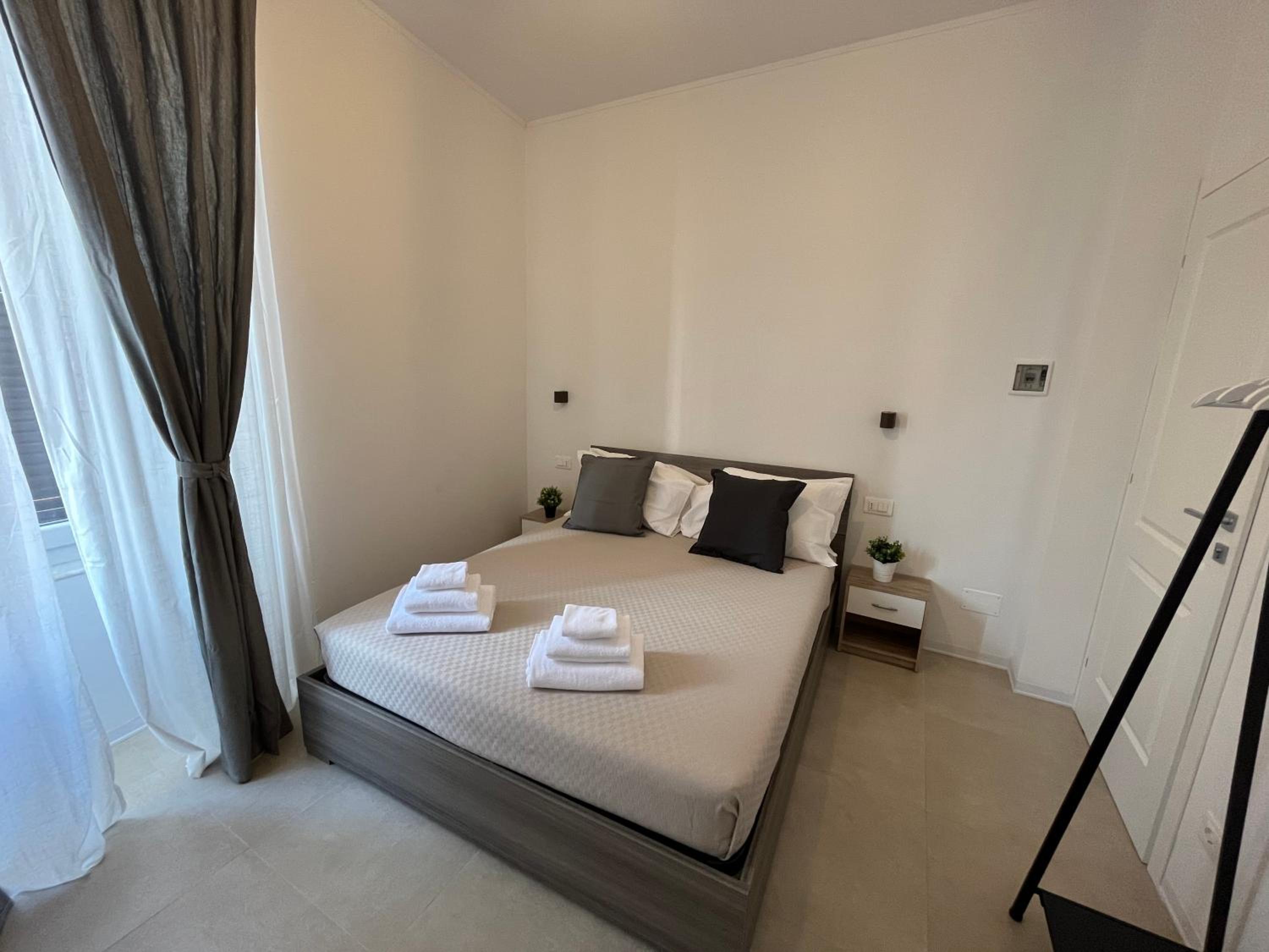 Budget Double Room photo 2