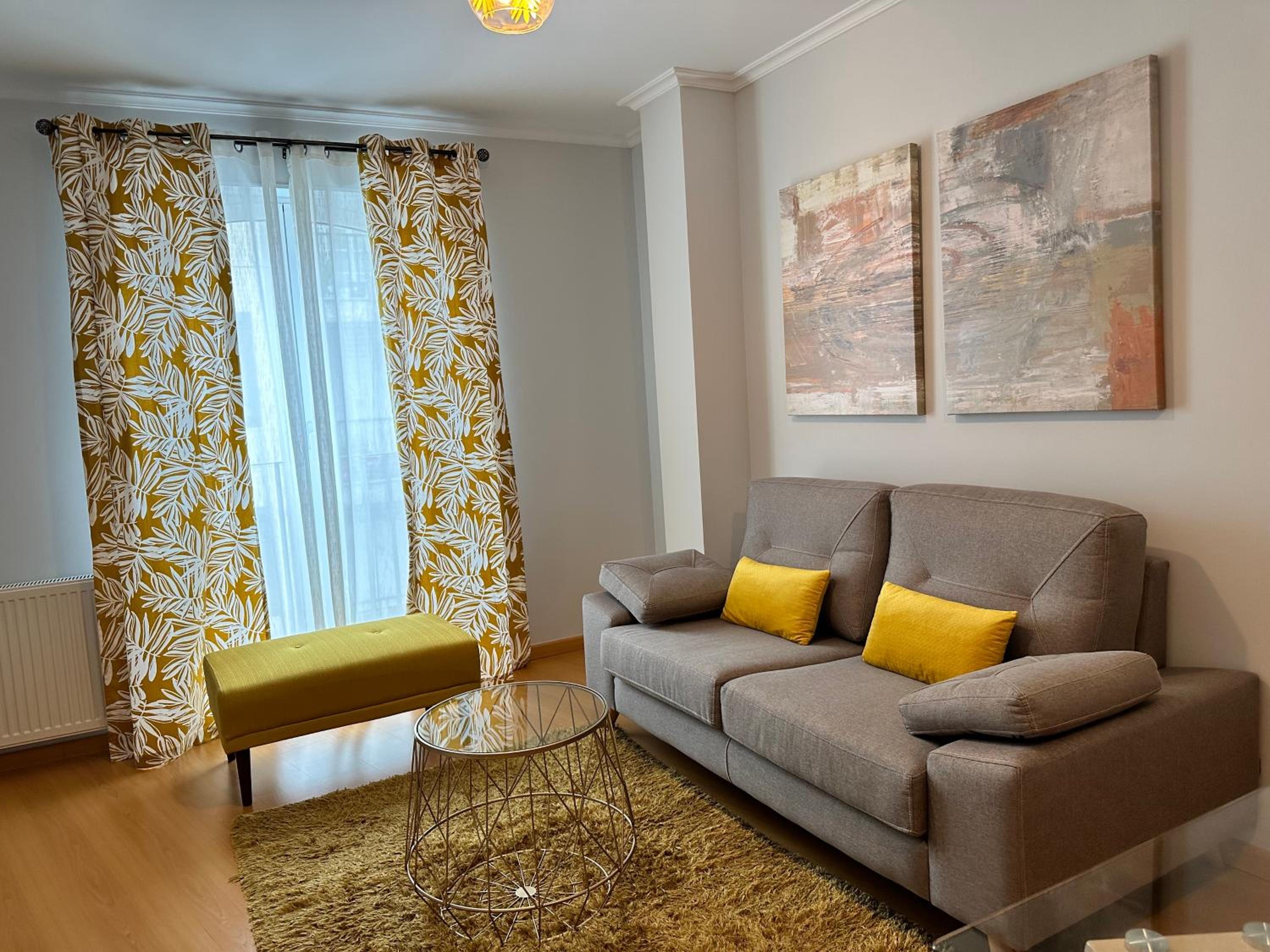 Three-Bedroom Apartment photo 3