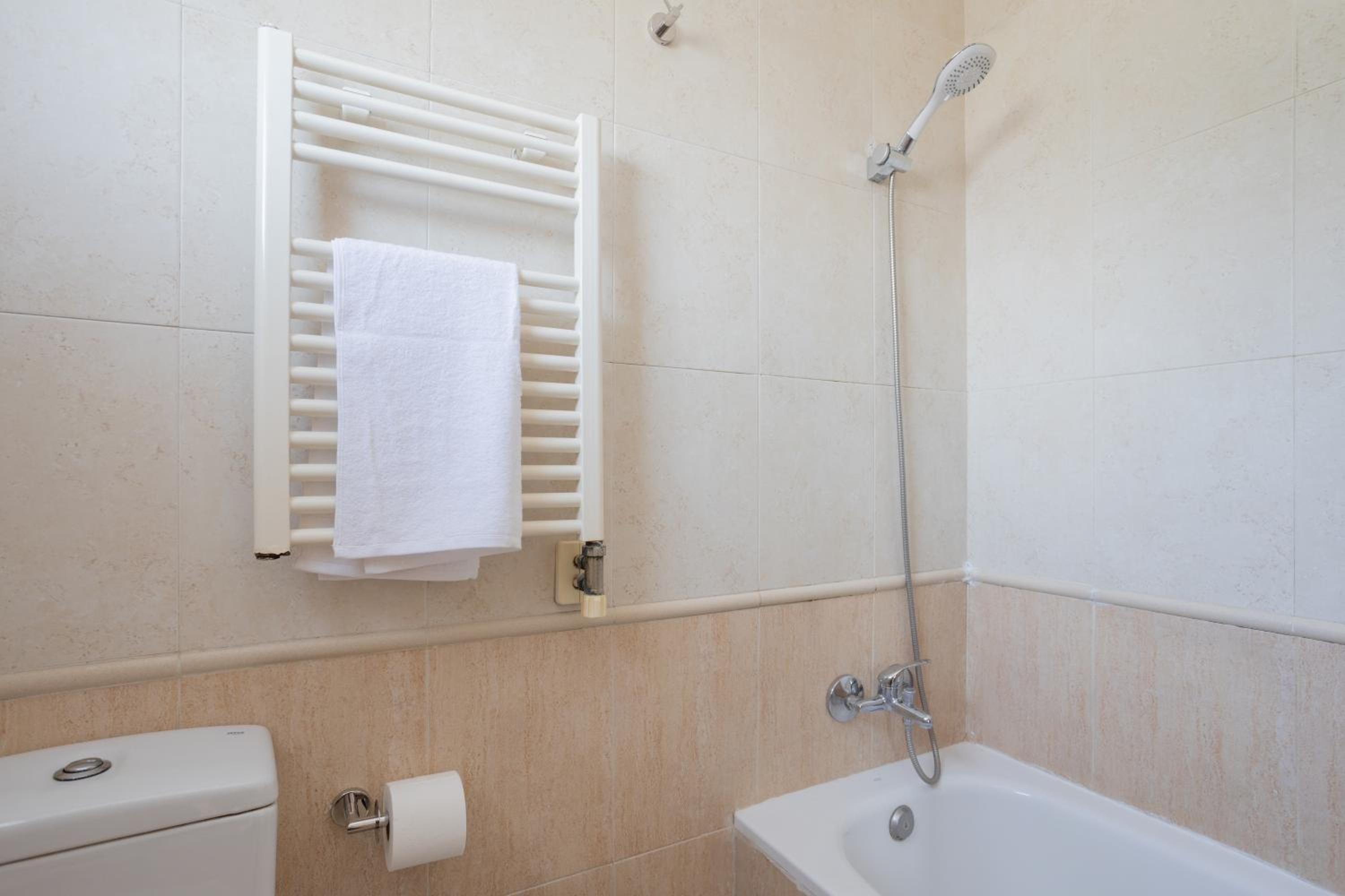 Three-Bedroom House photo 2