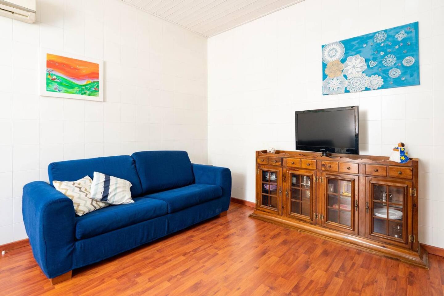 Apartment with Balcony - Photo 14