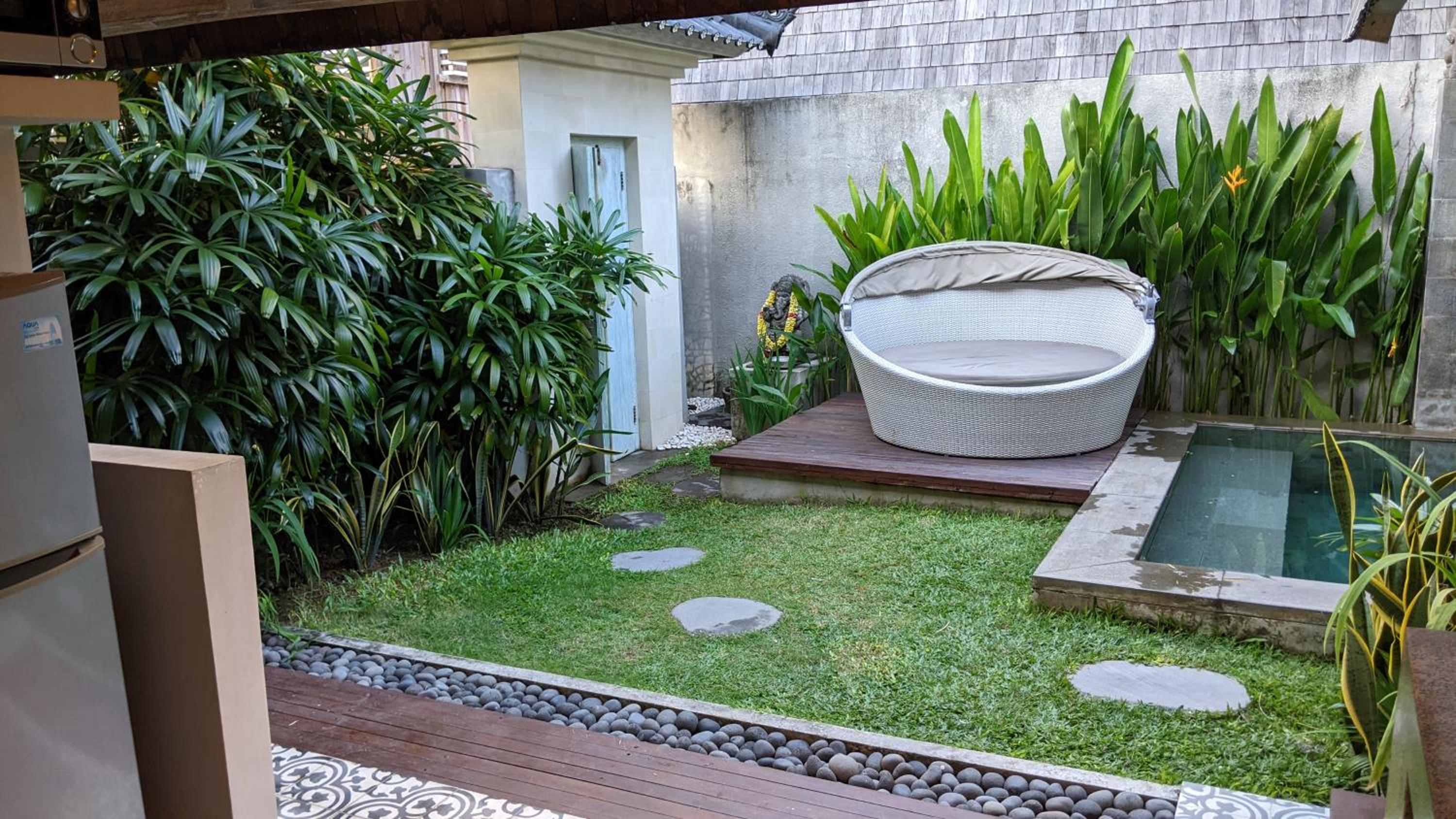 Villa with Private Pool - Photo 17