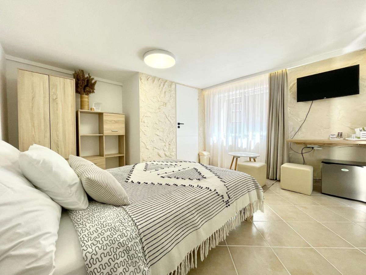 Economy Double Room photo 3