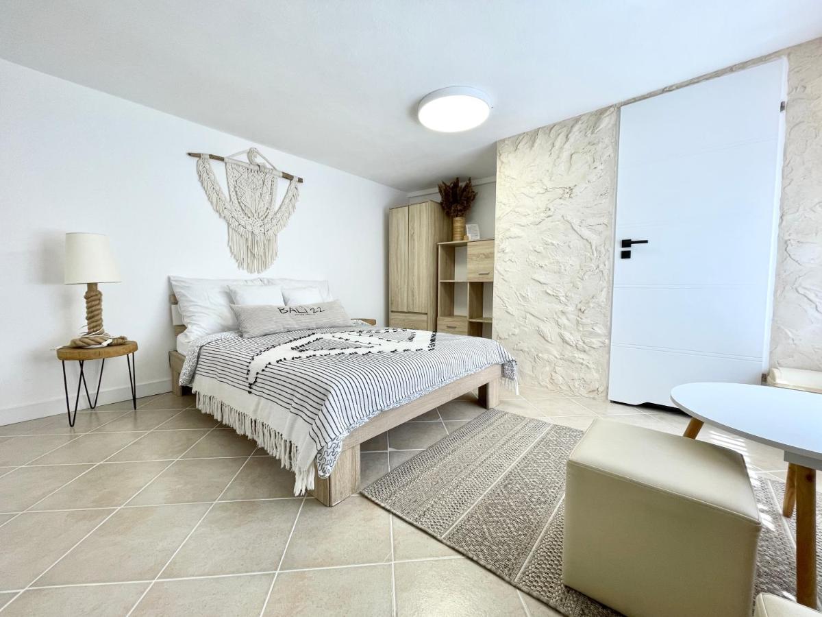 Economy Double Room photo 1
