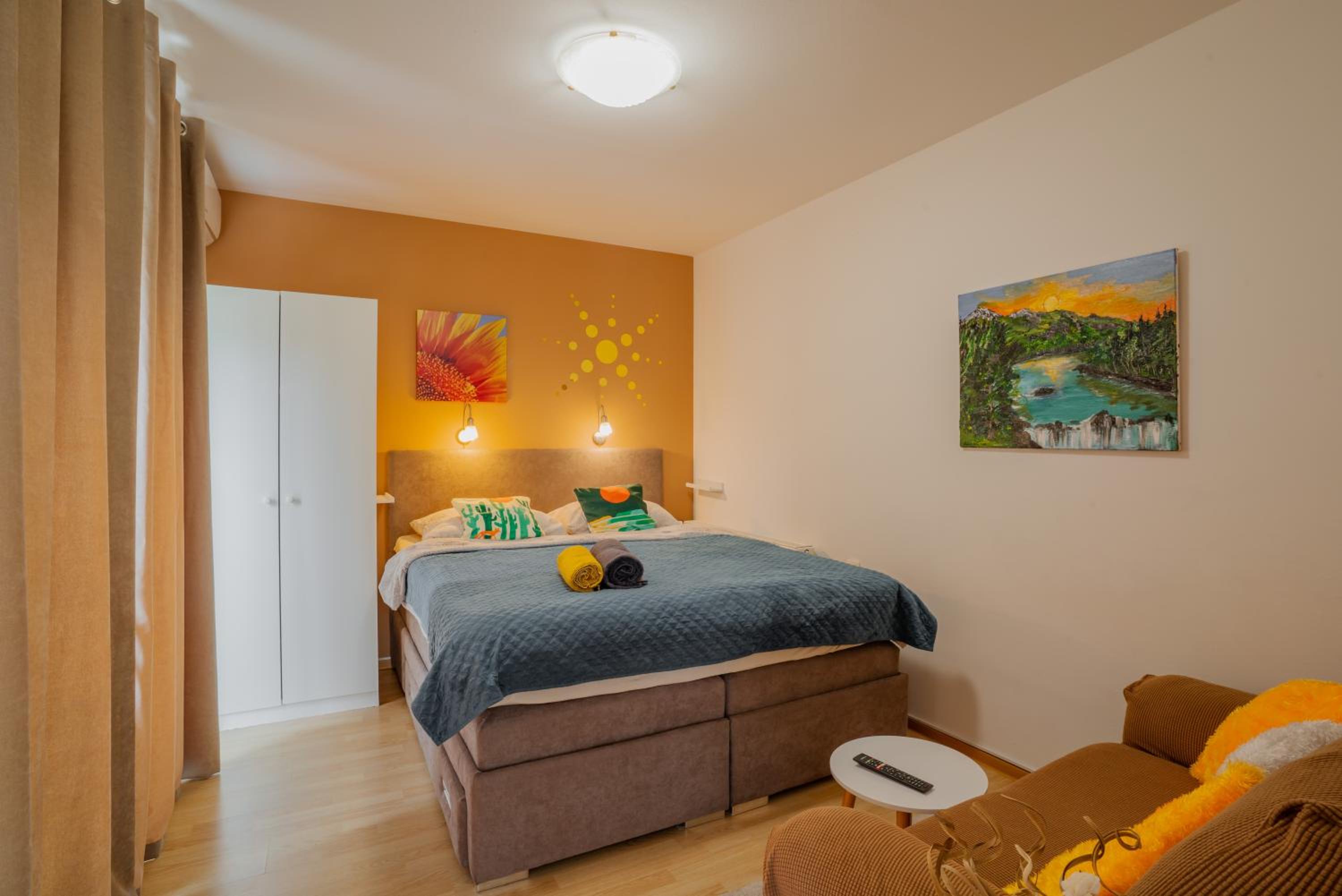 One-Bedroom Apartment - Photo 27