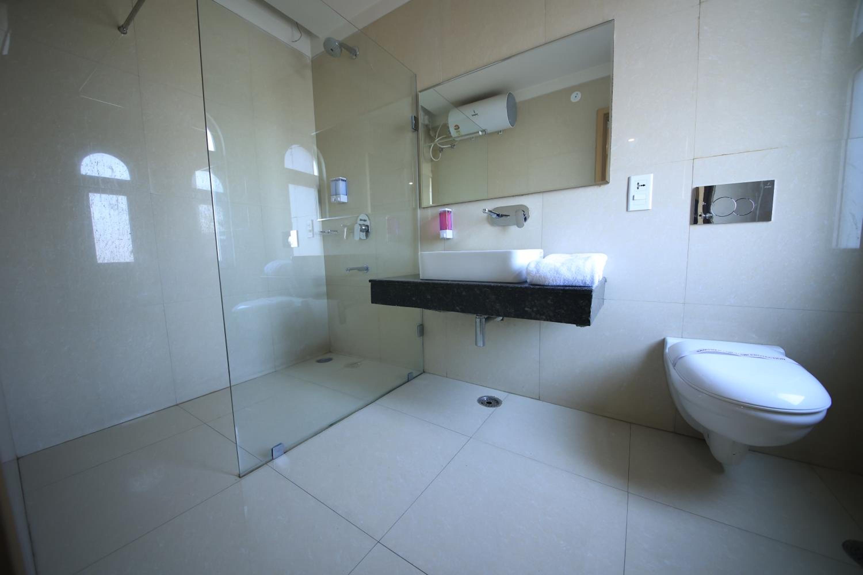 Superior Triple Room photo 2