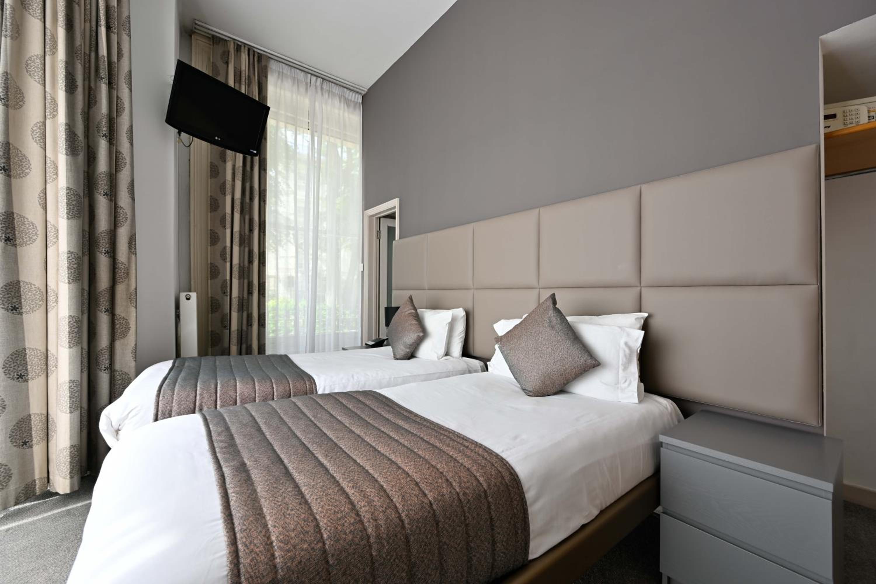 Twin Room photo 2